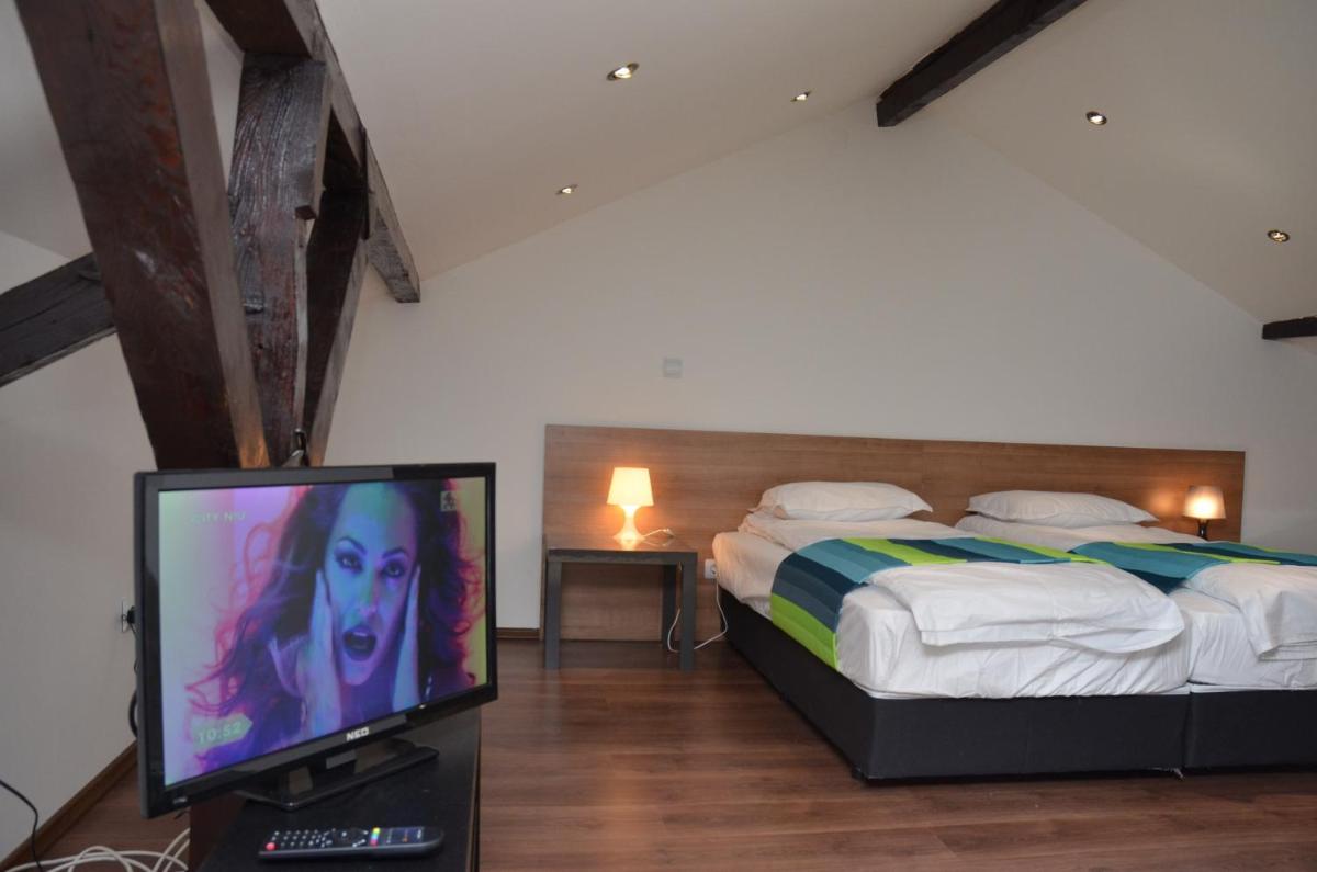 Lion Guest House