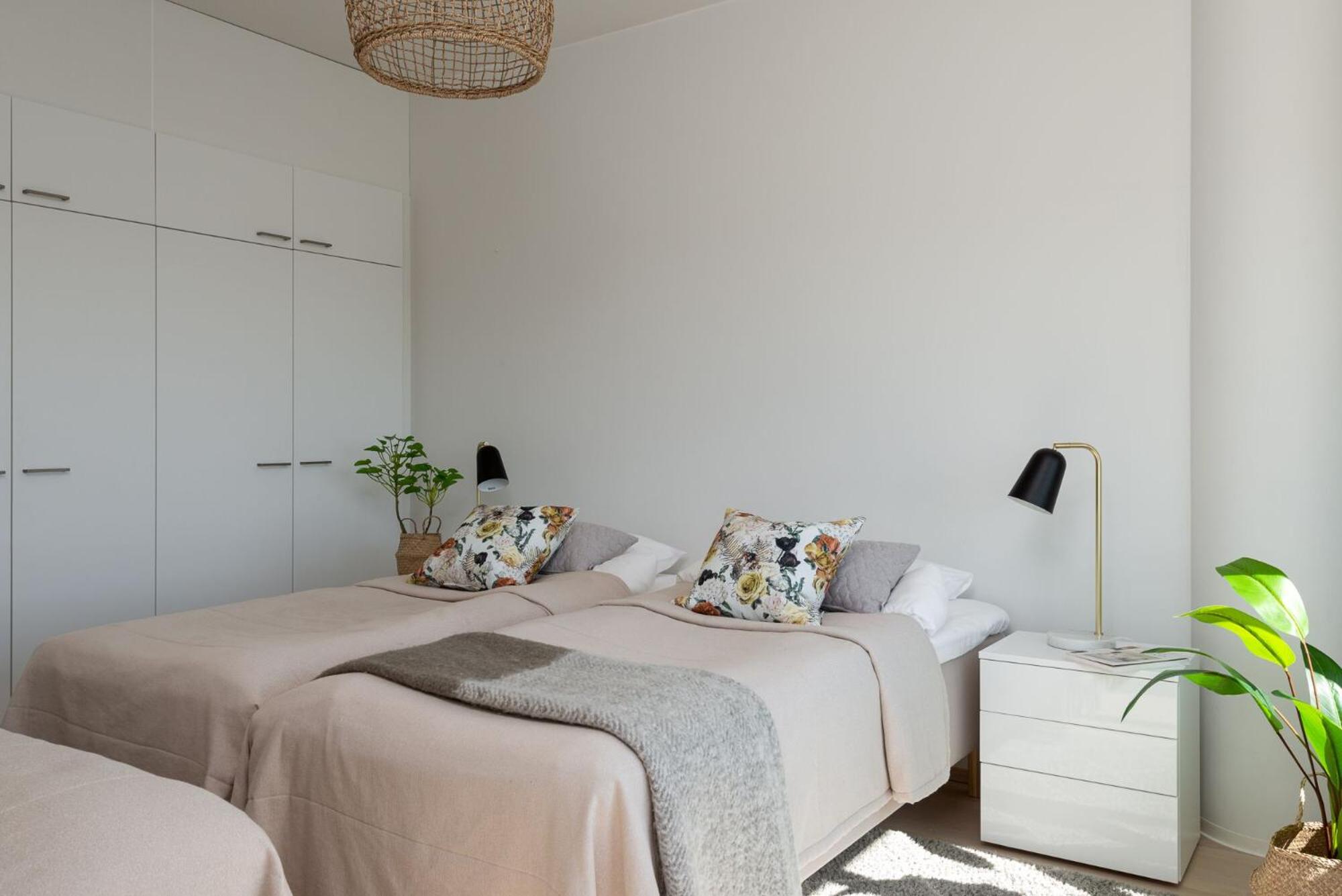 SleepWell Apartments Itäkeskus, direct metro to city center and bus to airport view 2