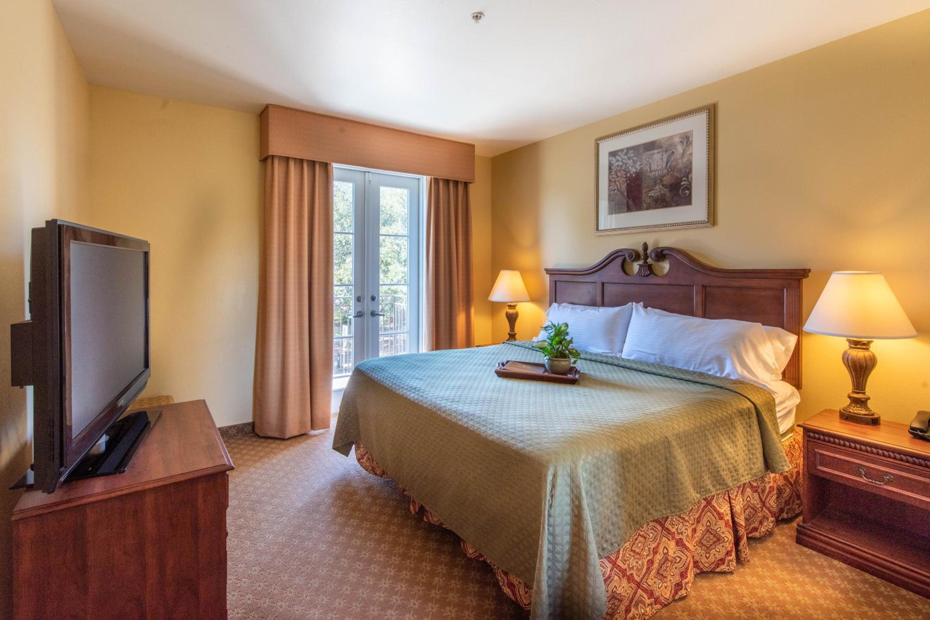 Natchez Vacations - Natchez Grand Hotel On The River - Property Image 4