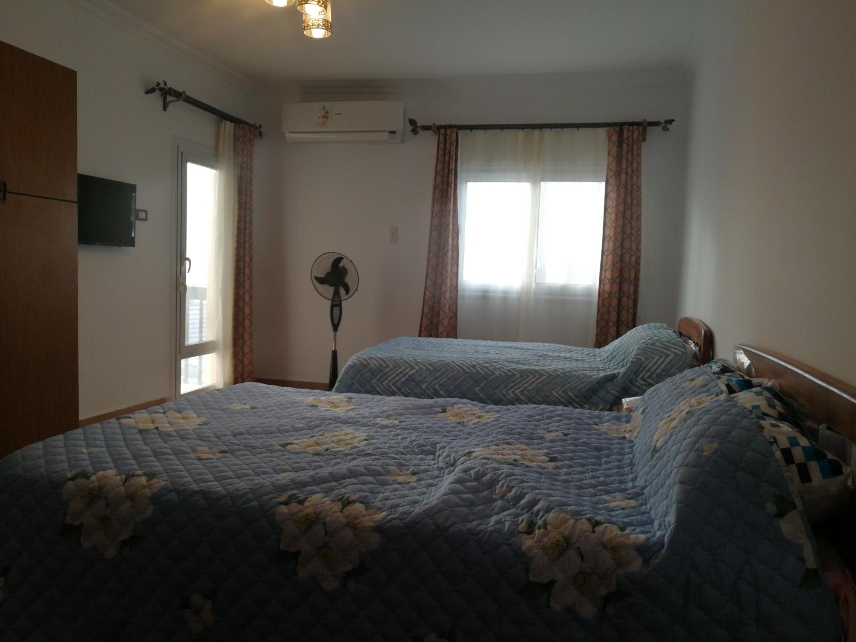 Three bedrooms apartment Nile view maadi