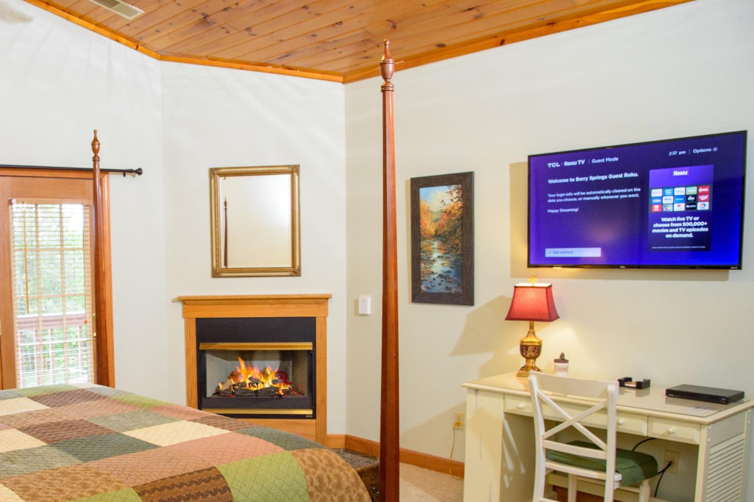 Berry Springs Lodge view 5