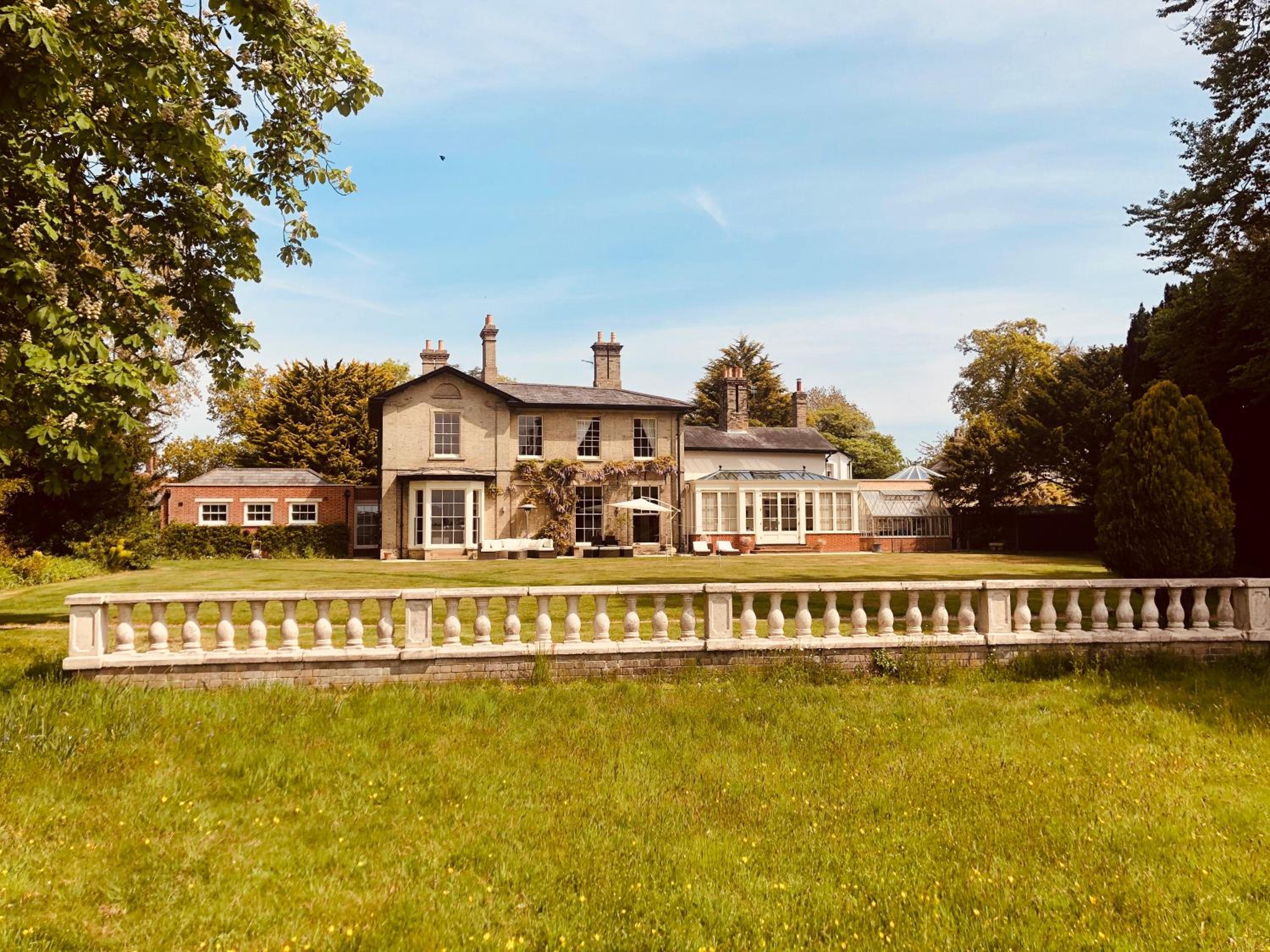 Hotel Somerleyton Meadows - The Hideaway Hut & Hot Tub