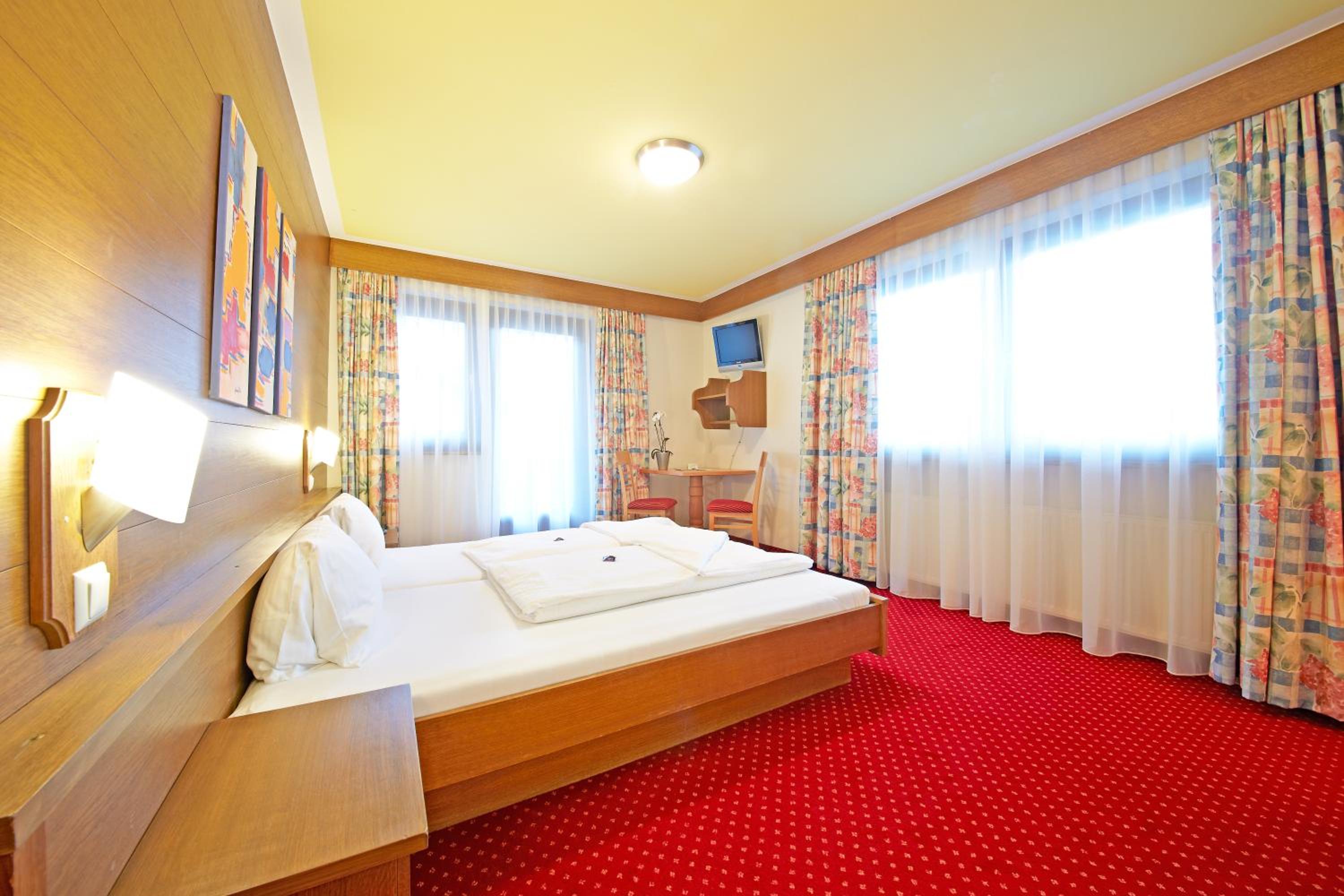 HELI'S Bed & Breakfast