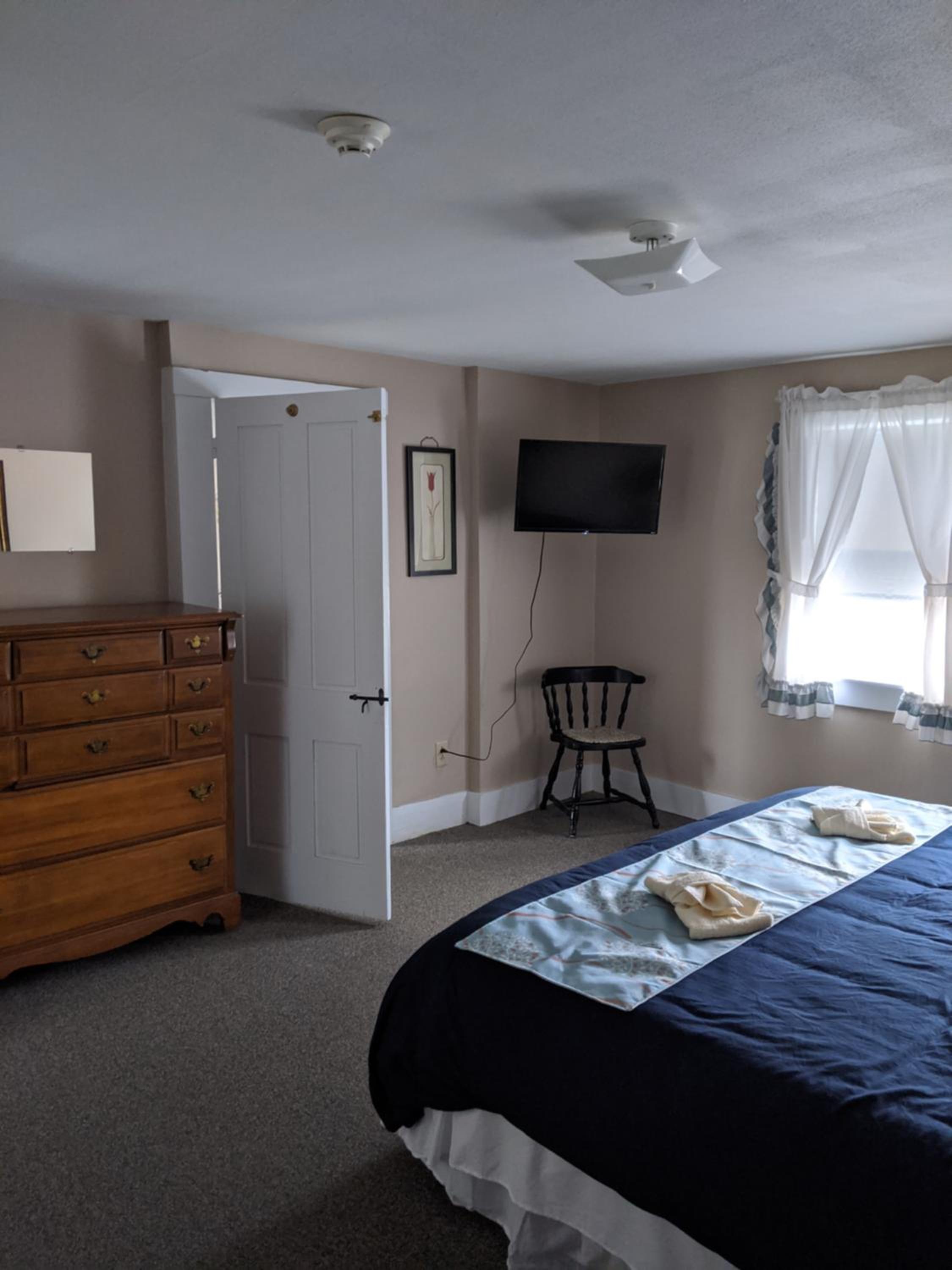Lake Shore Farm Inn - Property Image 51