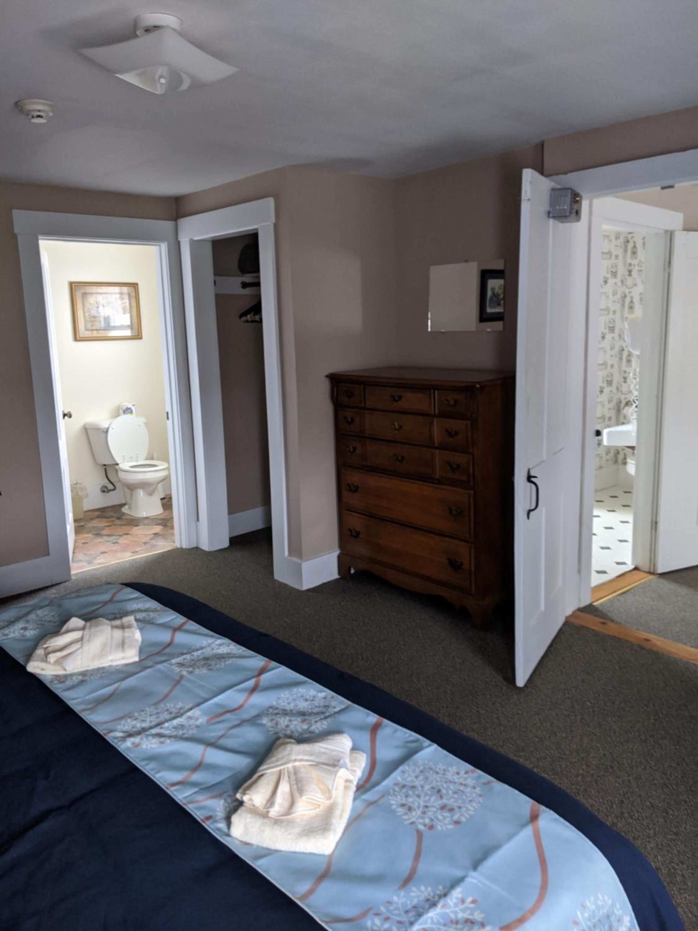 Lake Shore Farm Inn - Property Image 52