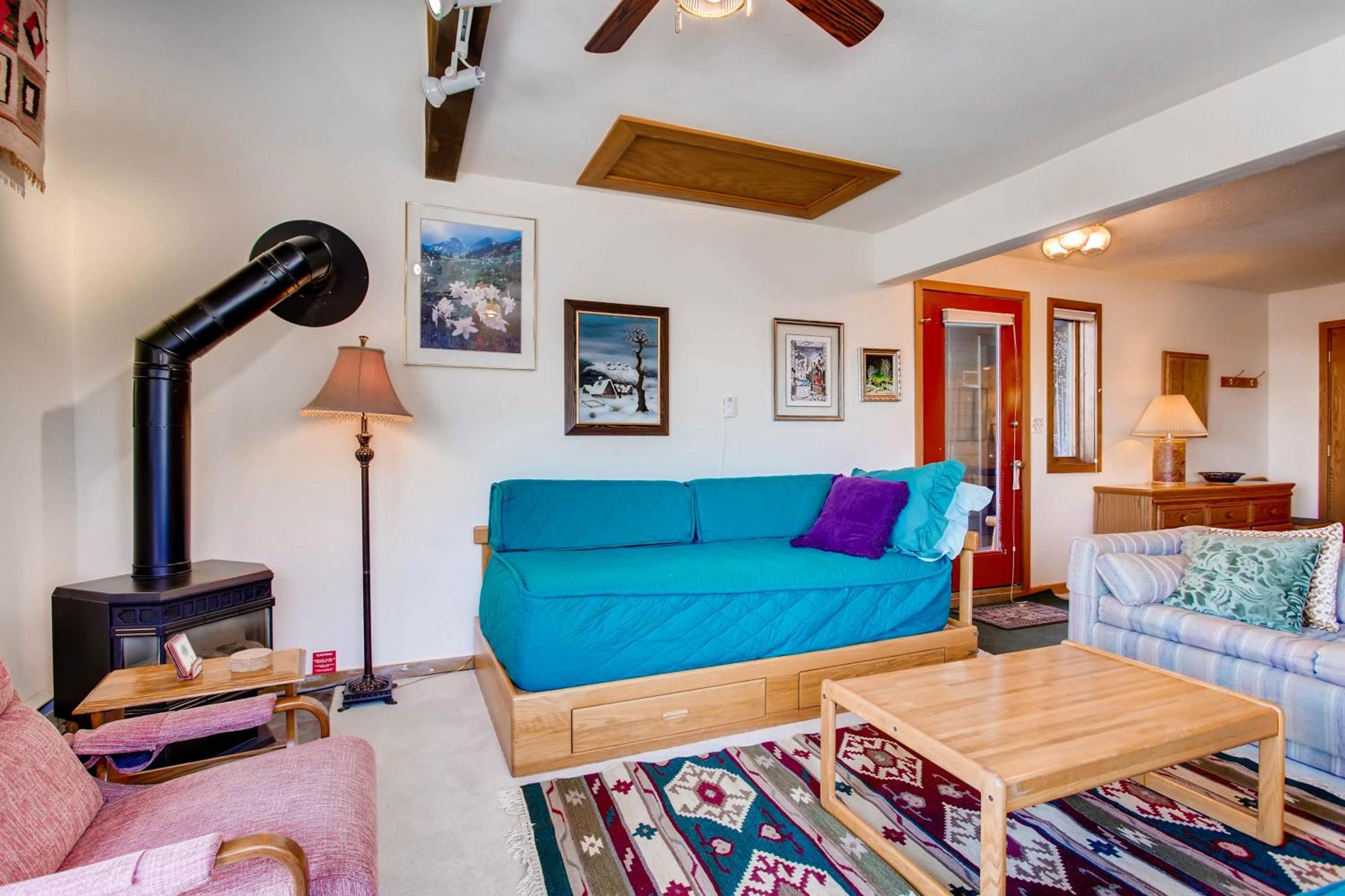 Ski-in Ski-out Studio Private Balcony  Fireplace condo - Property Image 19