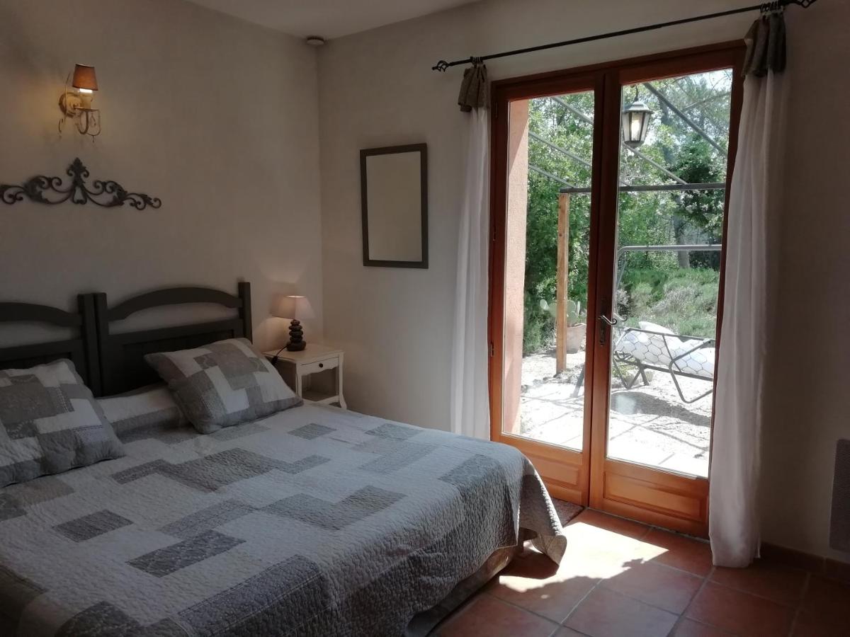 Chambre d'Hôte Le Mas des Romarins view 5