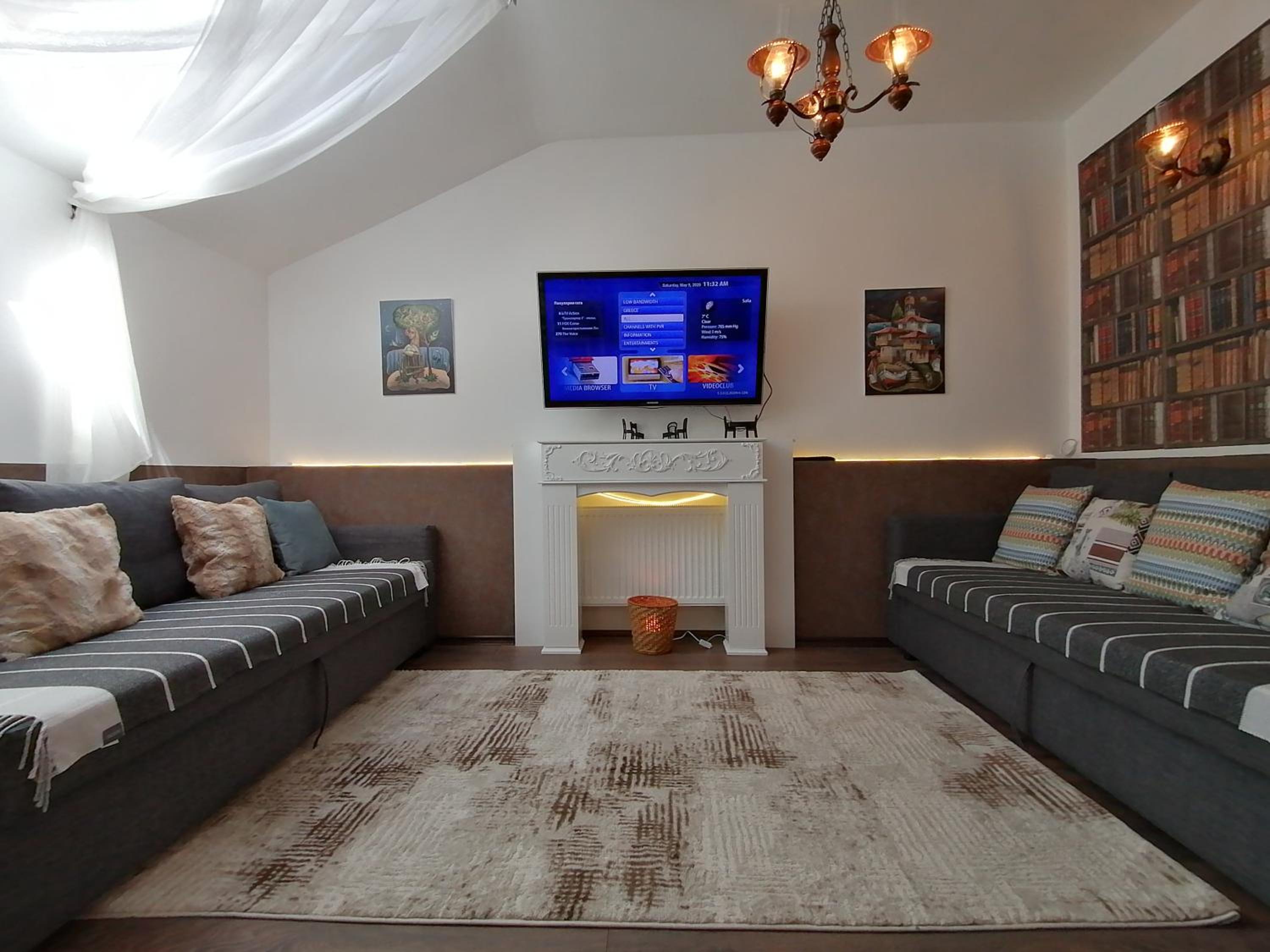 Apartment 15 view 3