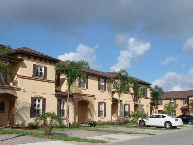 Hotel Villas At Regal Palms