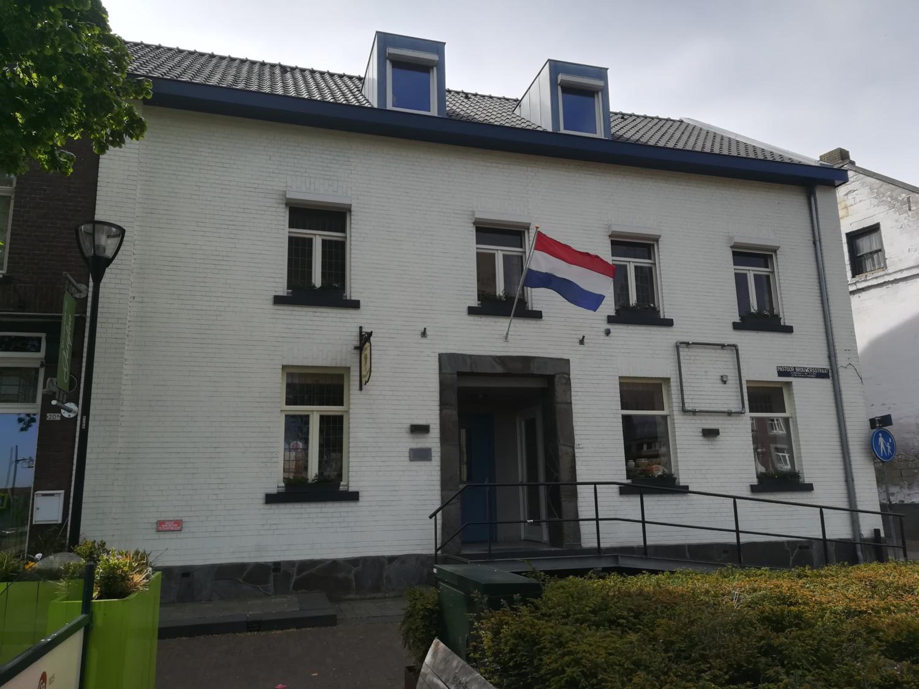 Photo 21