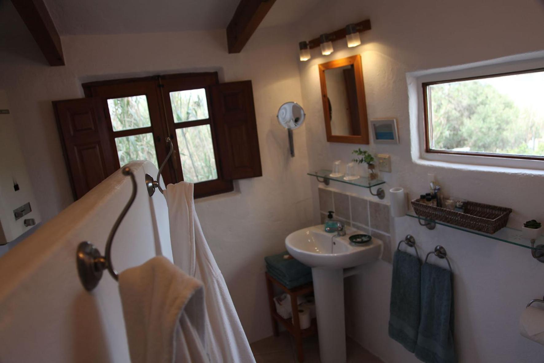 Encanto Rural con Jardín privado y Chimenea