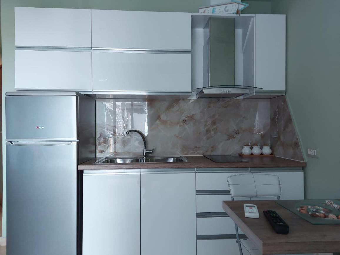 Deni Sea View Apartment