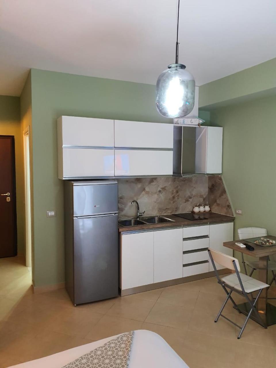 Deni Sea View Apartment