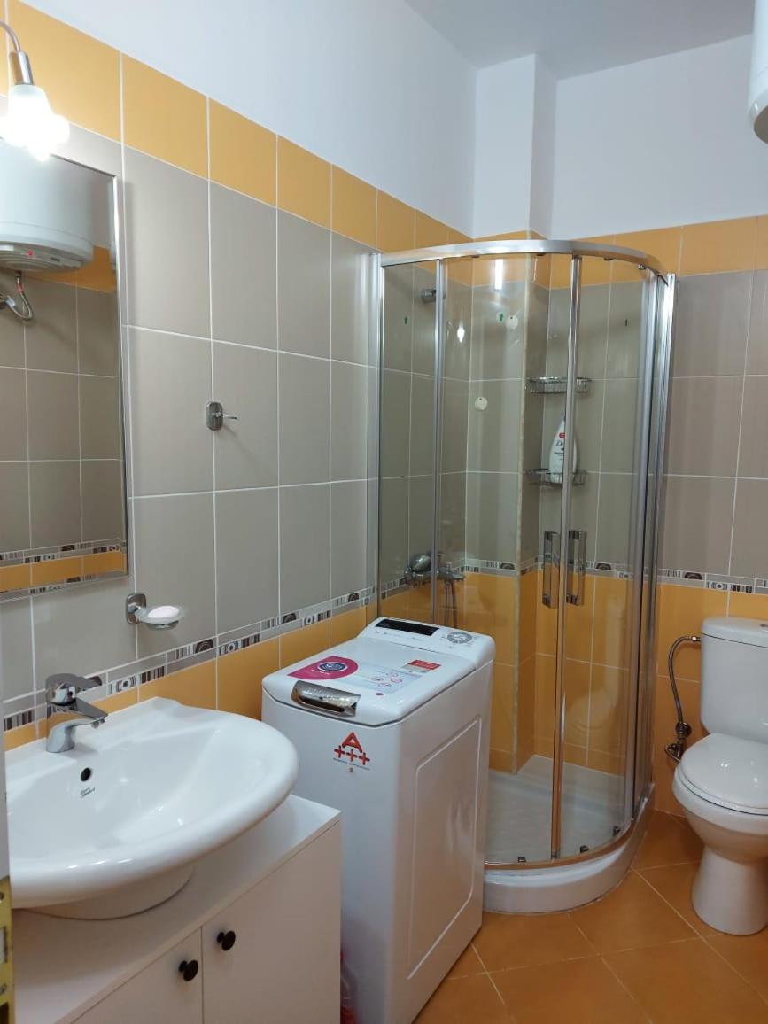 Deni Sea View Apartment