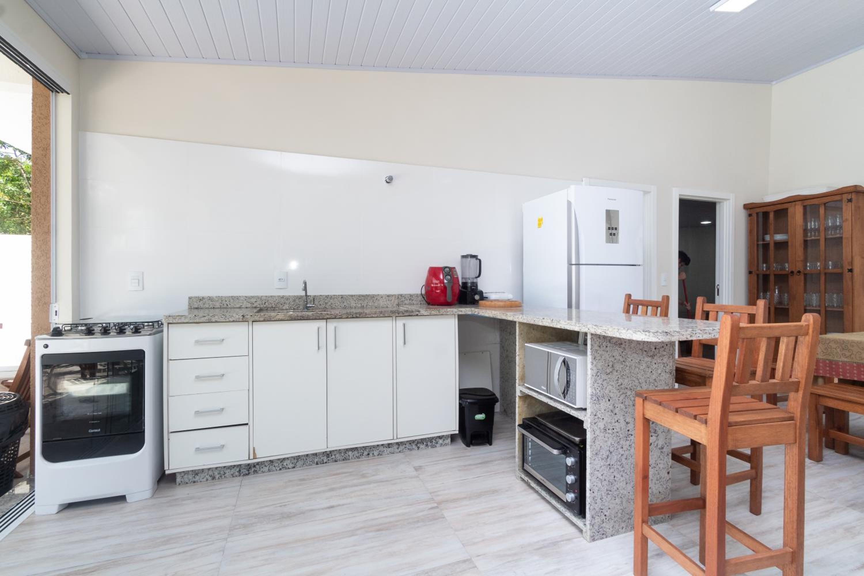CASA FRANK COM PISCINA EM MARISCAL
