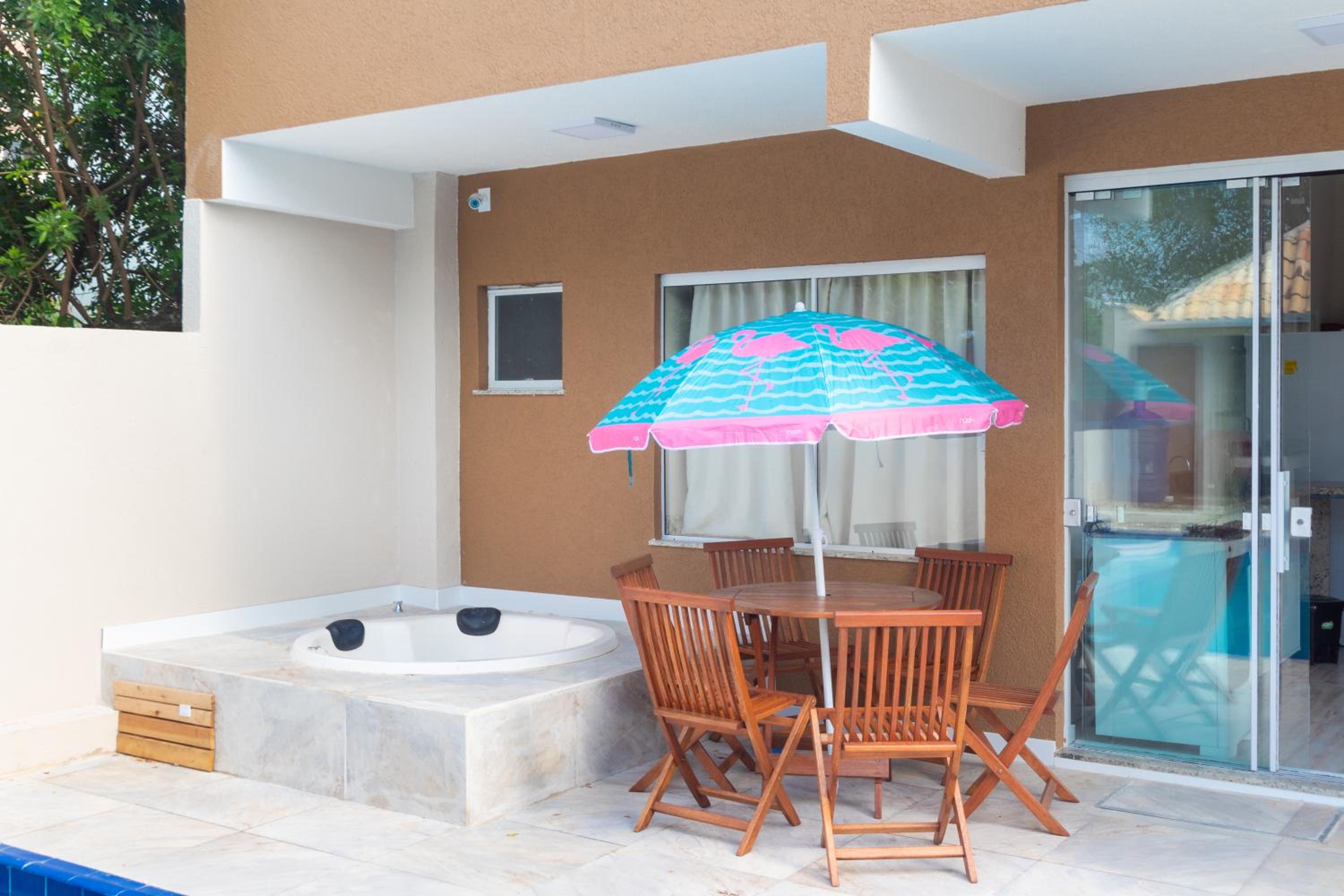 CASA FRANK COM PISCINA EM MARISCAL
