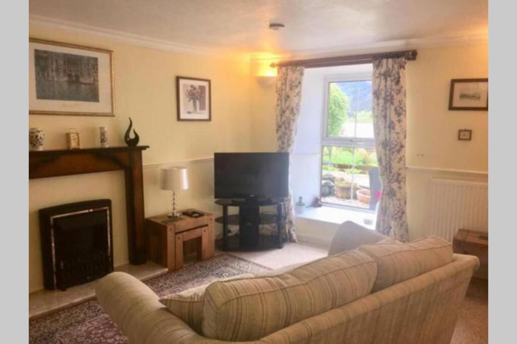 TwoStones Self Catering Cottage view 2
