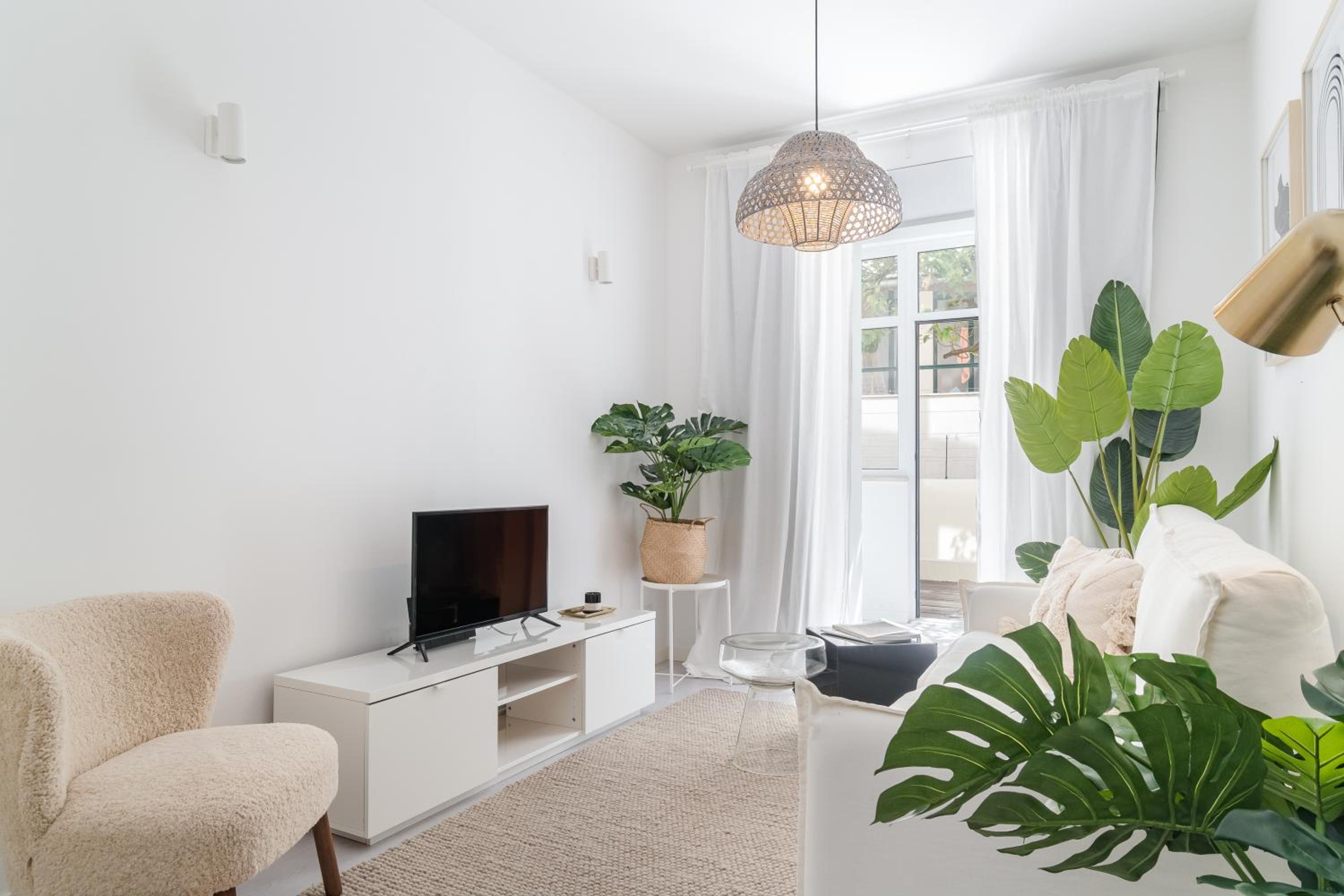 Casa Boma Lisboa - Modern and Stylish Apartment with Private Terrace - Lapa IV view 4