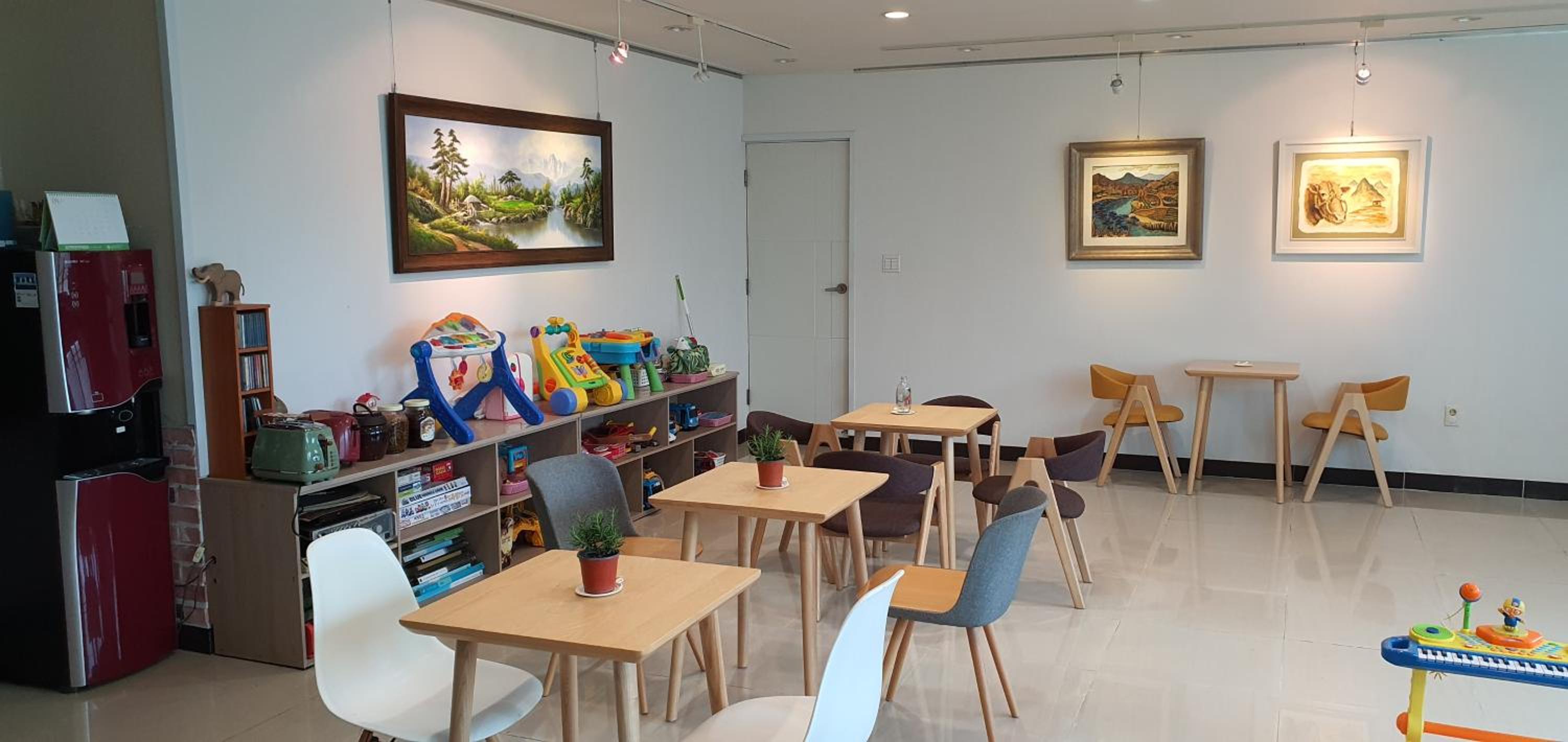 Forest of Color Pension
