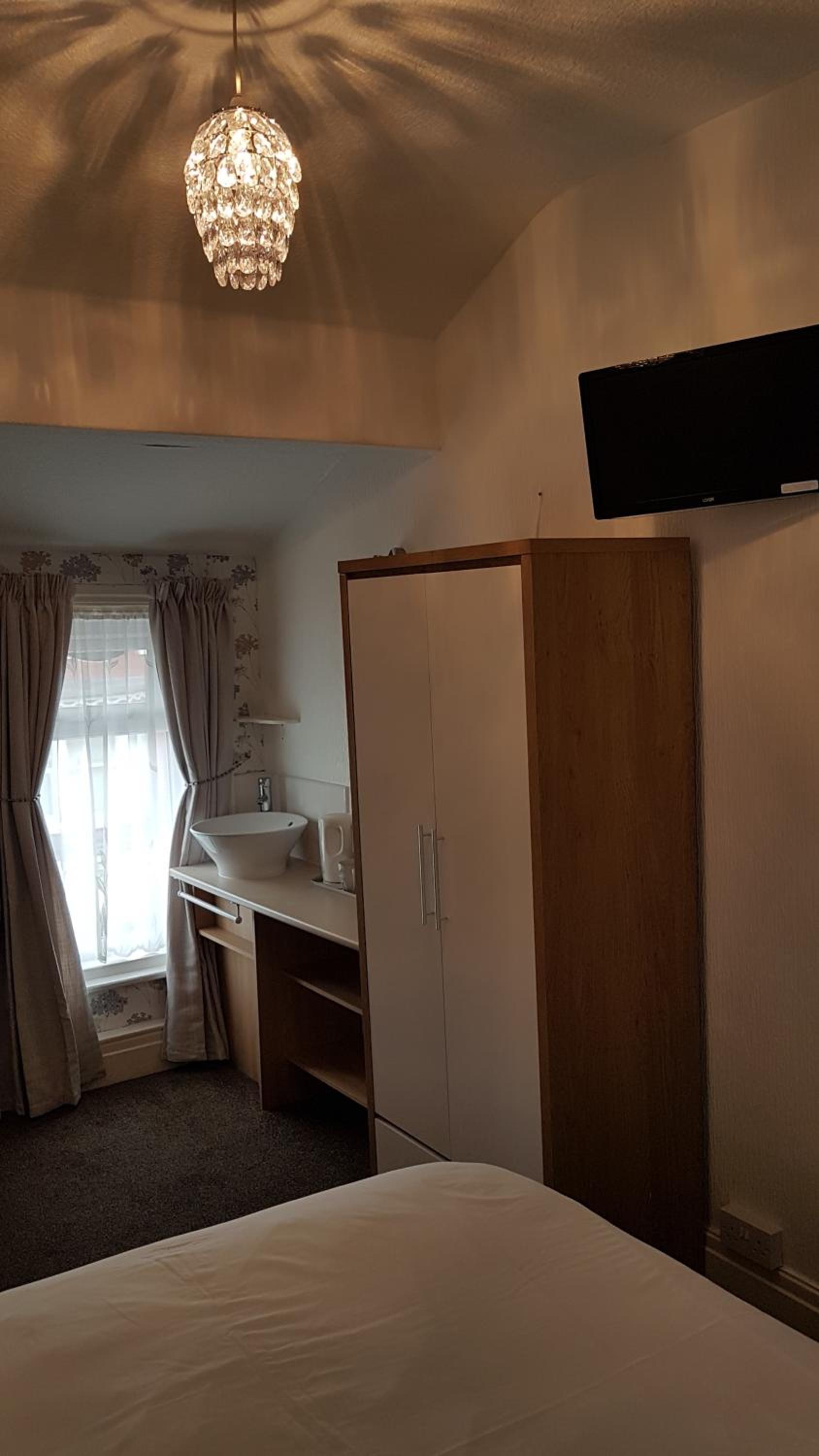 Photo 16