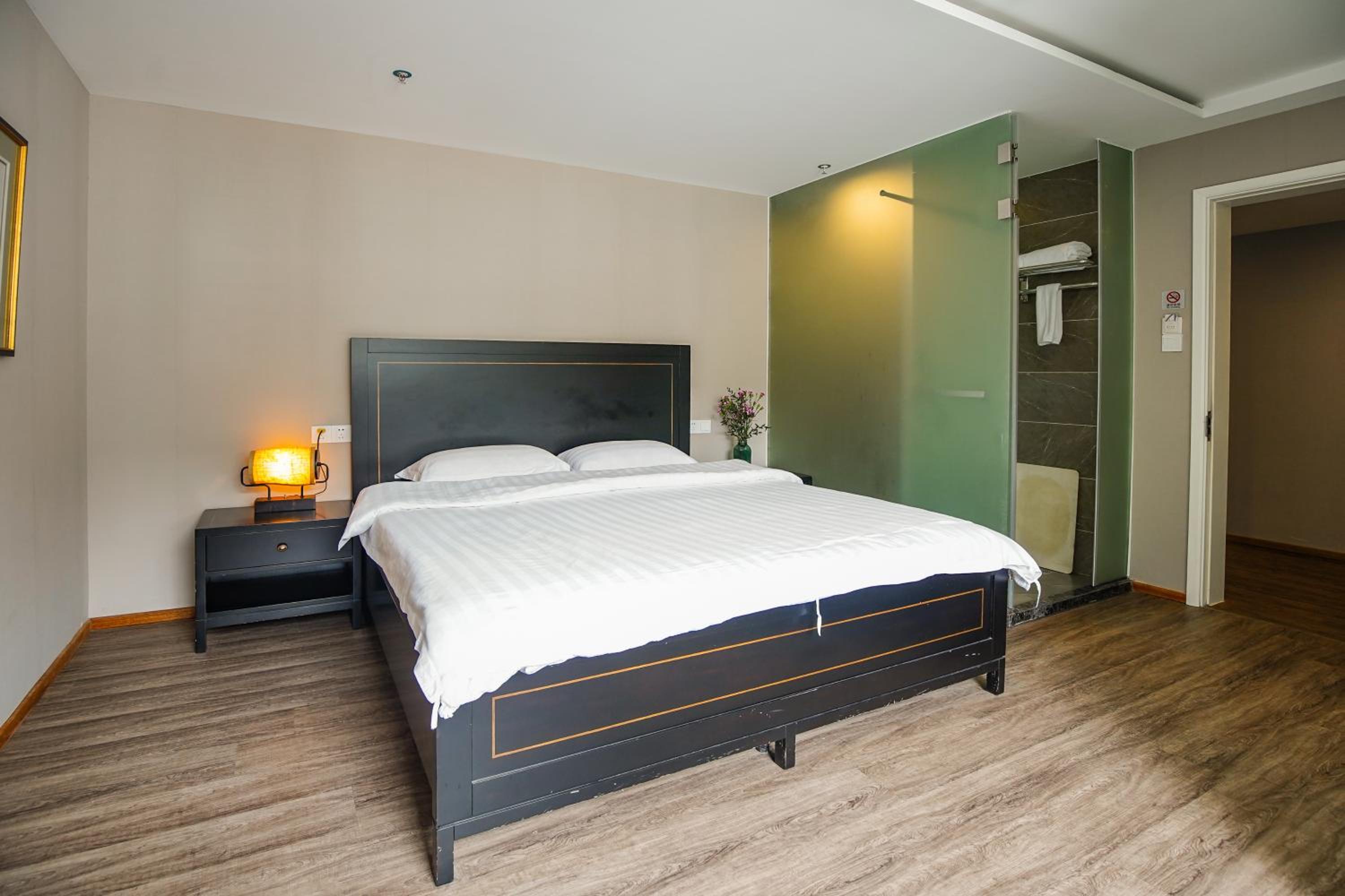 Wushanyi International Youth Hostel