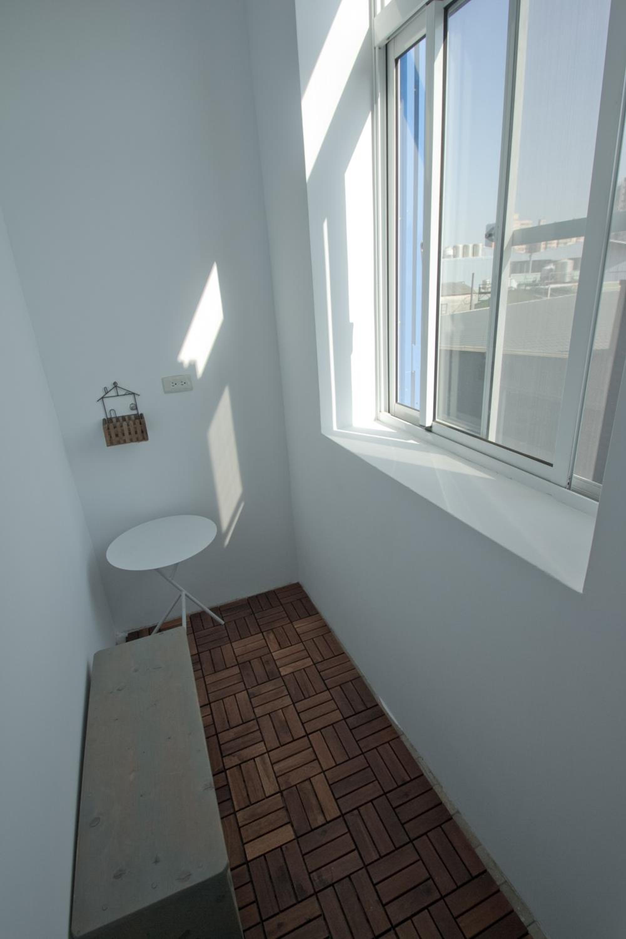 Leaf Hostel