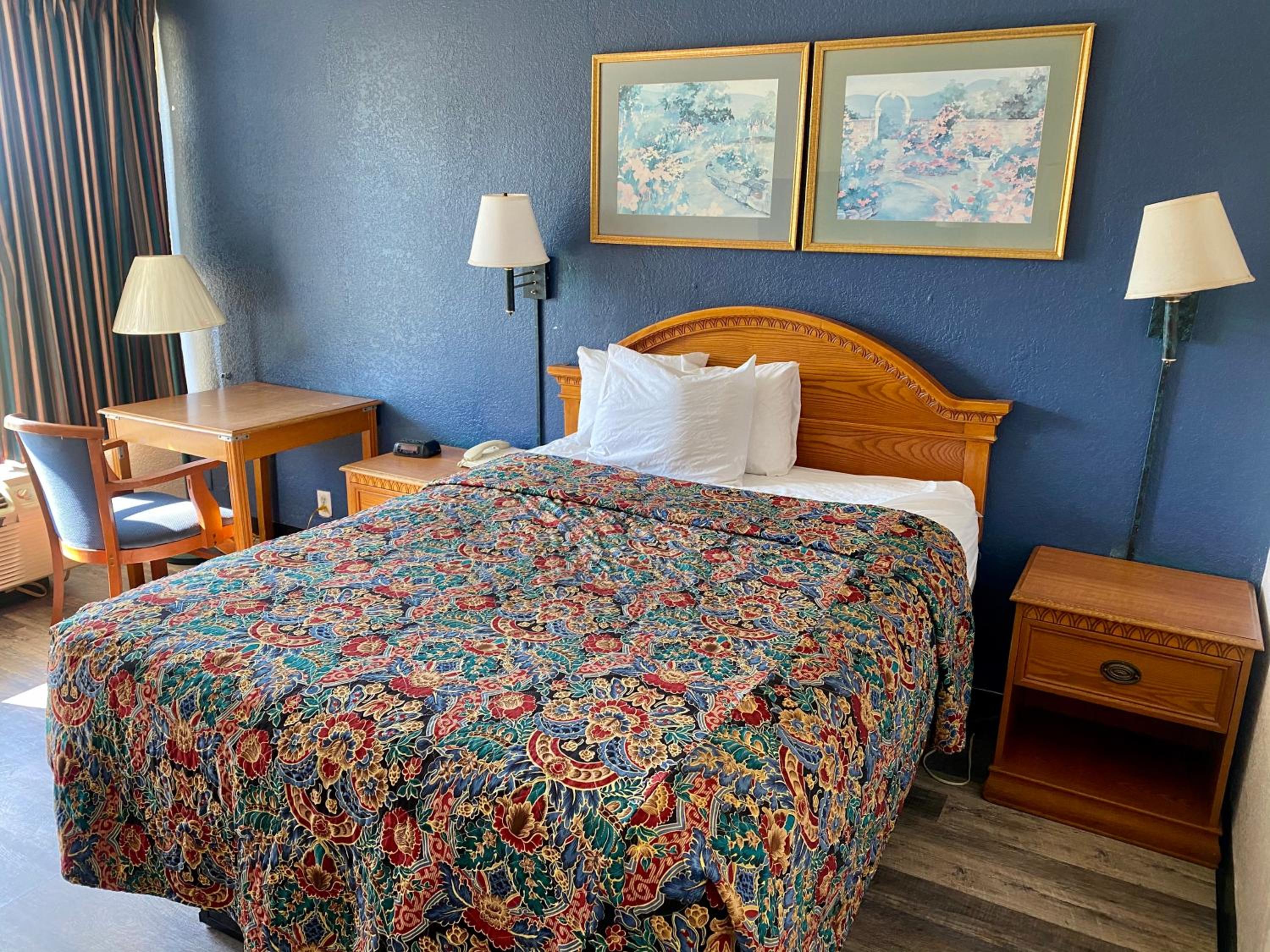 Marianna Vacations - Motel 6 Marianna, FL - Property Image 22