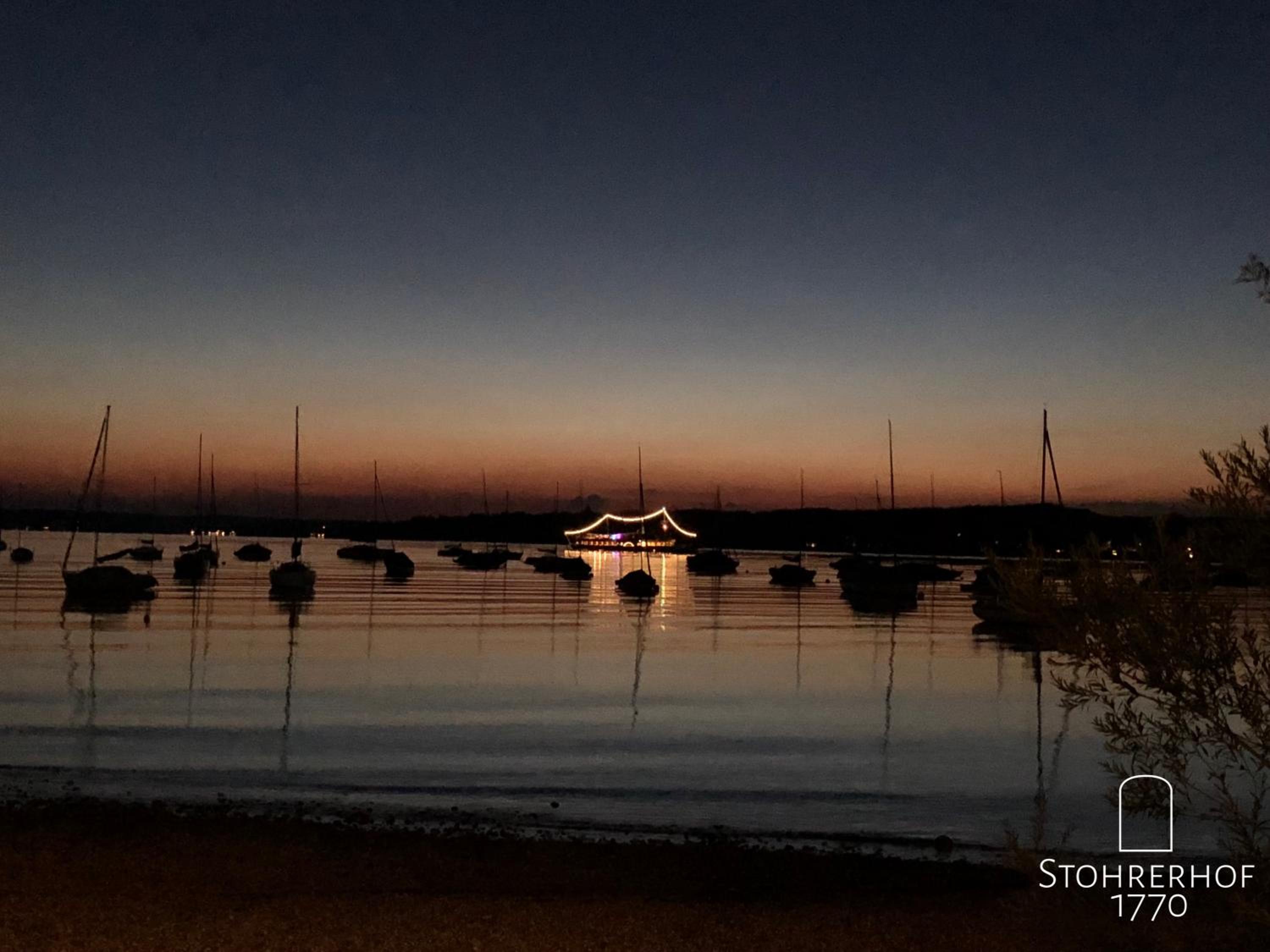 5 Sterne Ferienhaus Gut Stohrerhof am Ammersee in Bayern bis 11 Personen view 4