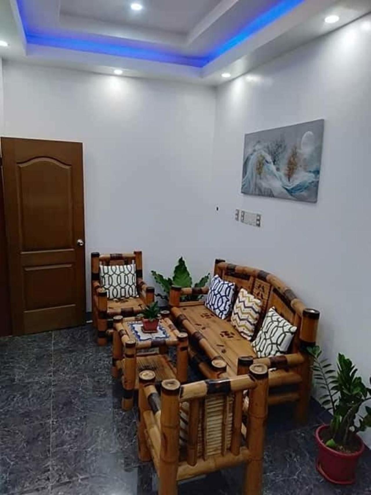 Fil-Can Hostel Coron view 5