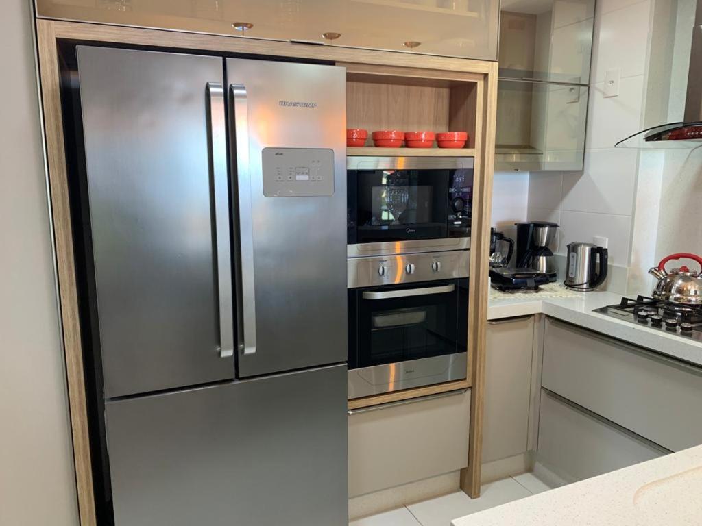 Apartamento 1 Minuto da Praia dos Ingleses, Vista Total do Mar