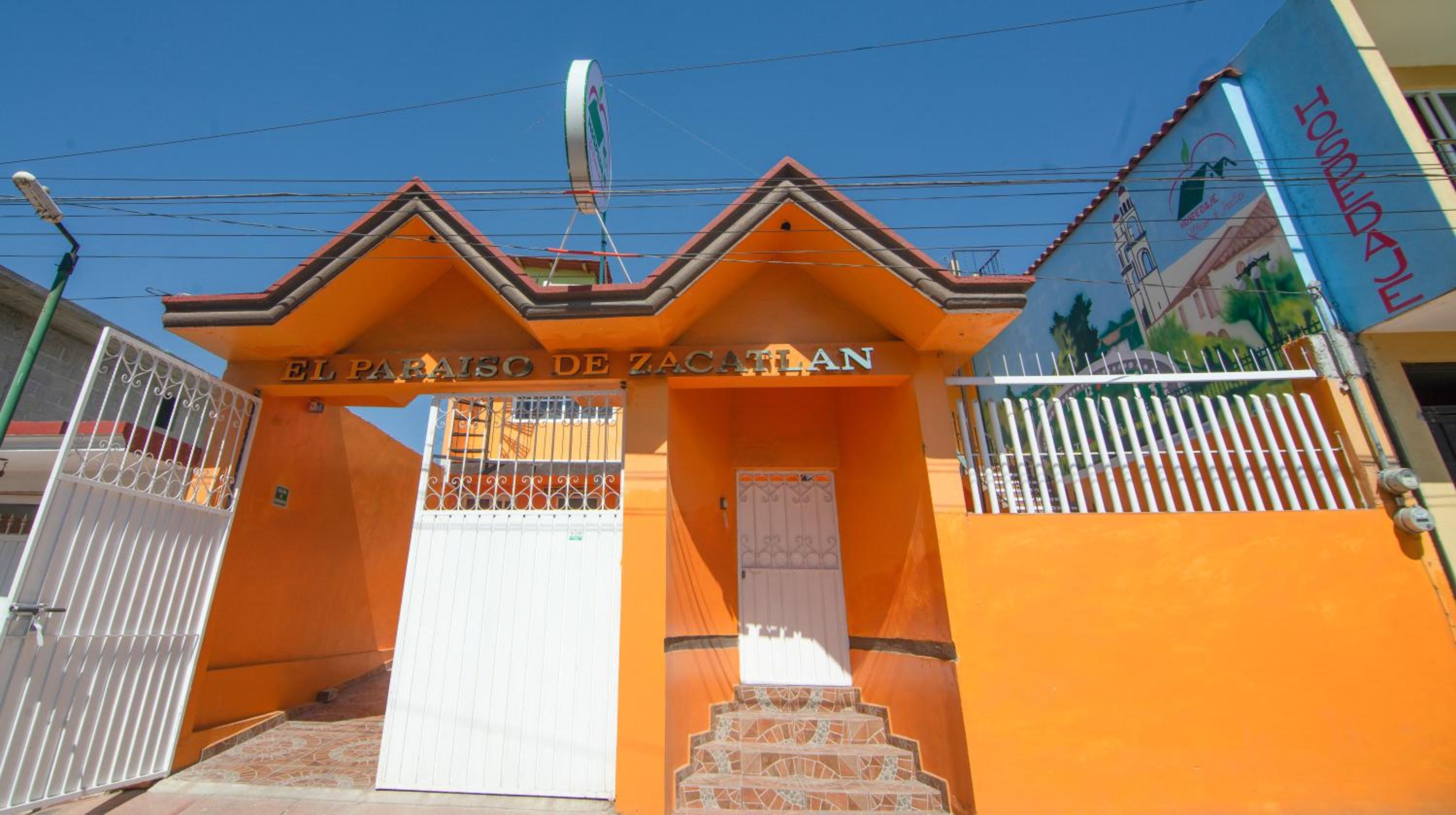 BONITO y AMPLIO DEPARTAMENTO con JARDÍN "EL PARAÍSO DE ZACATLÁN"