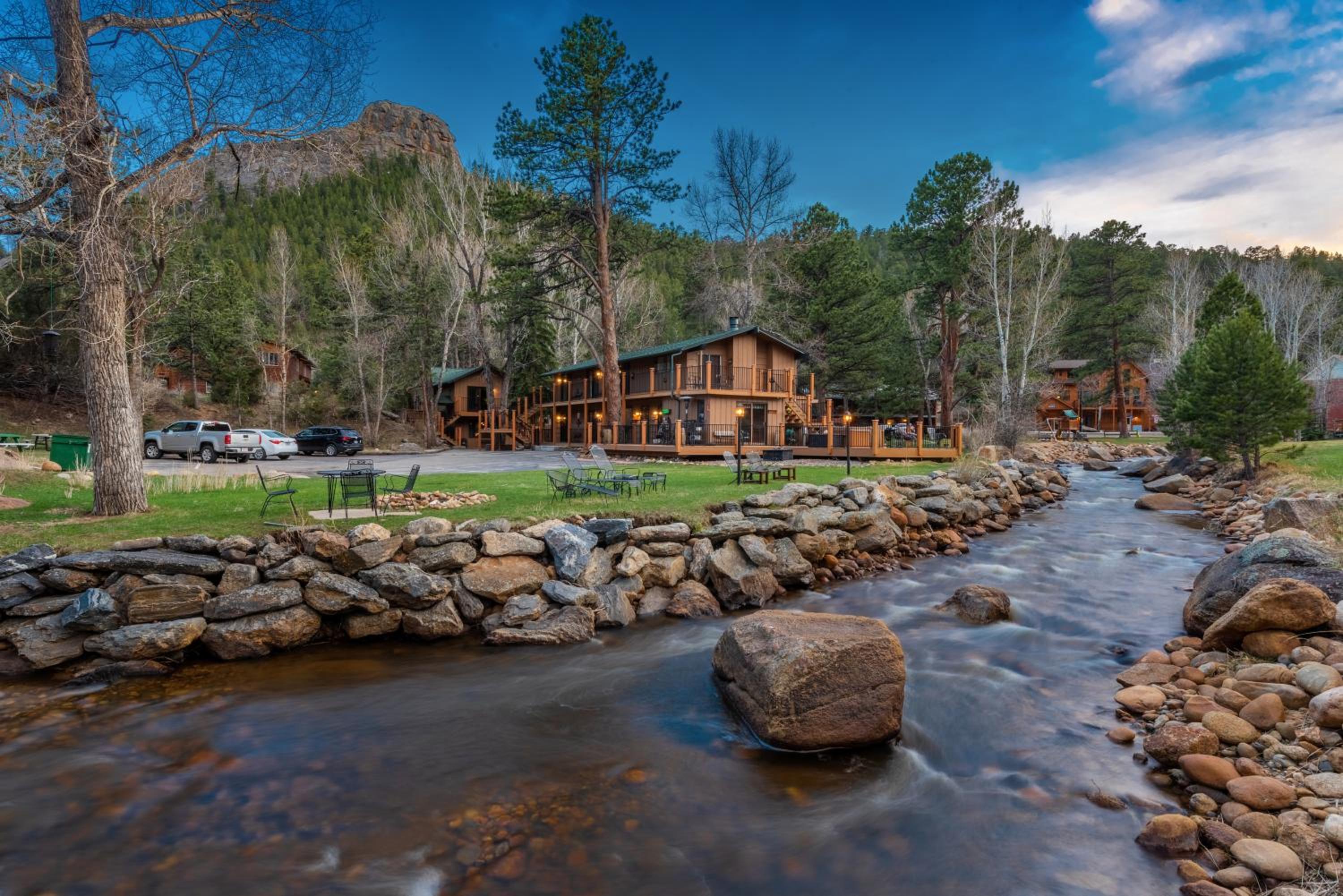4 Seasons Inn on Fall River - Property Image 14
