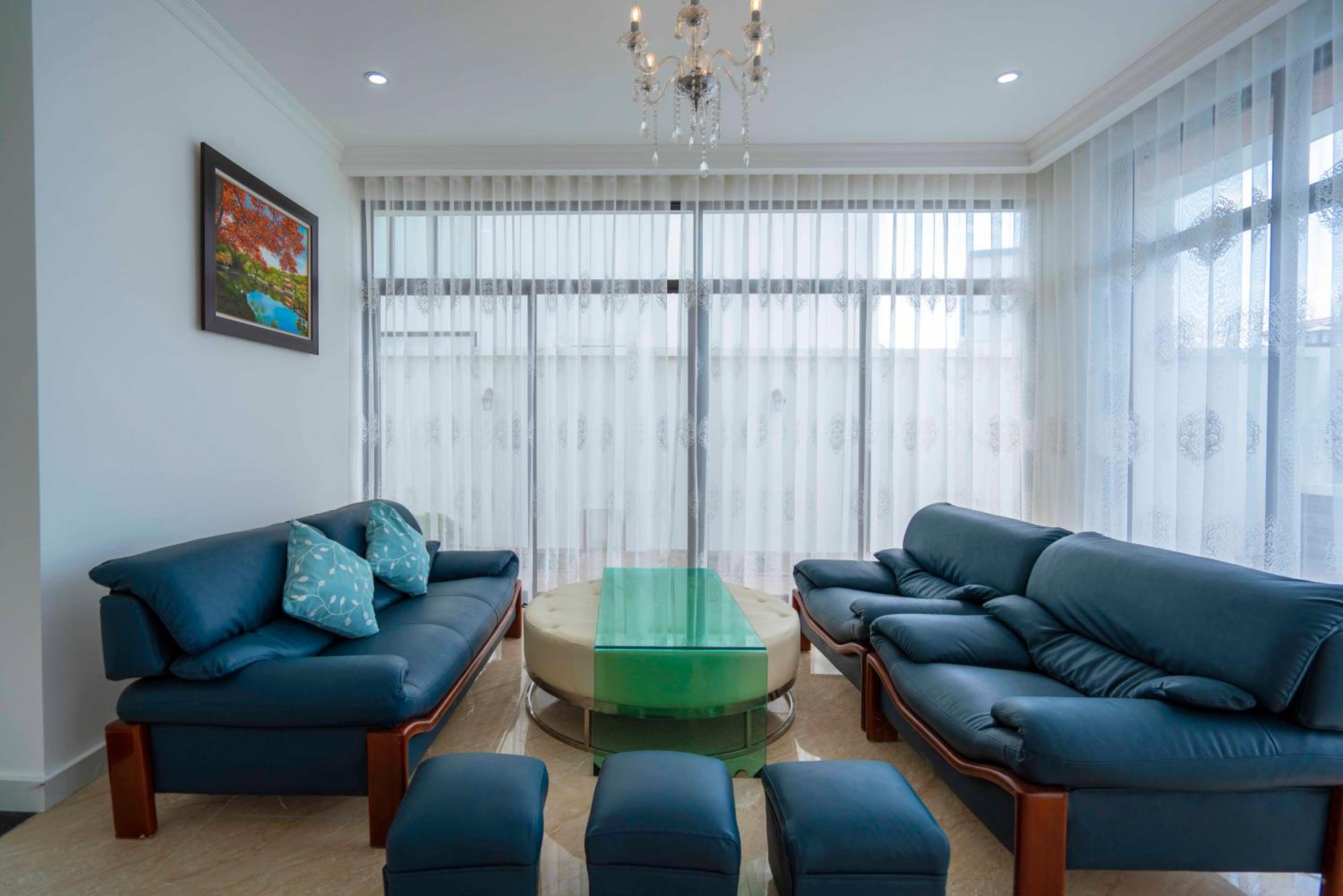 IDC White House Ha Long FLC Golf & Resort view 5