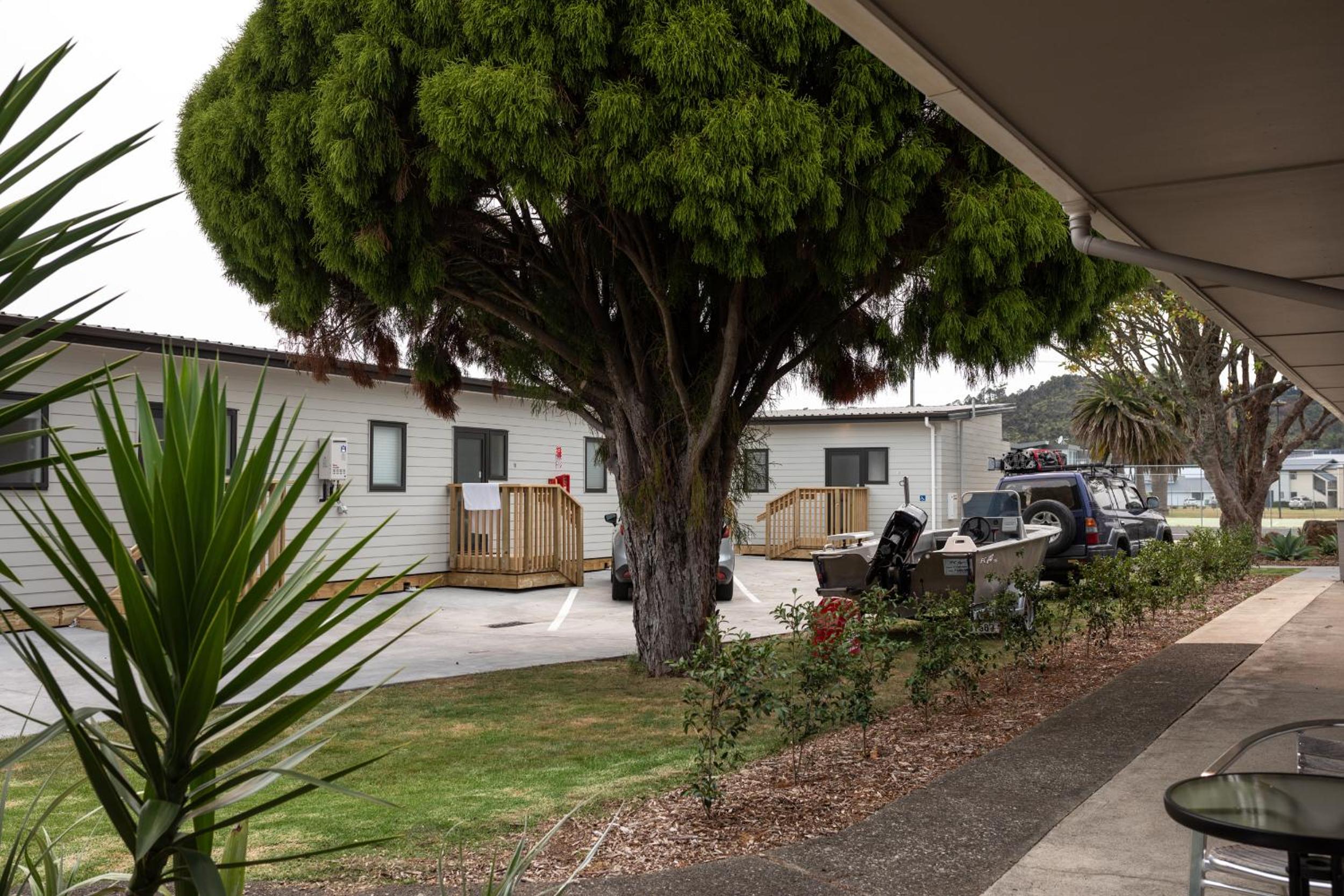 Peninsula Motel