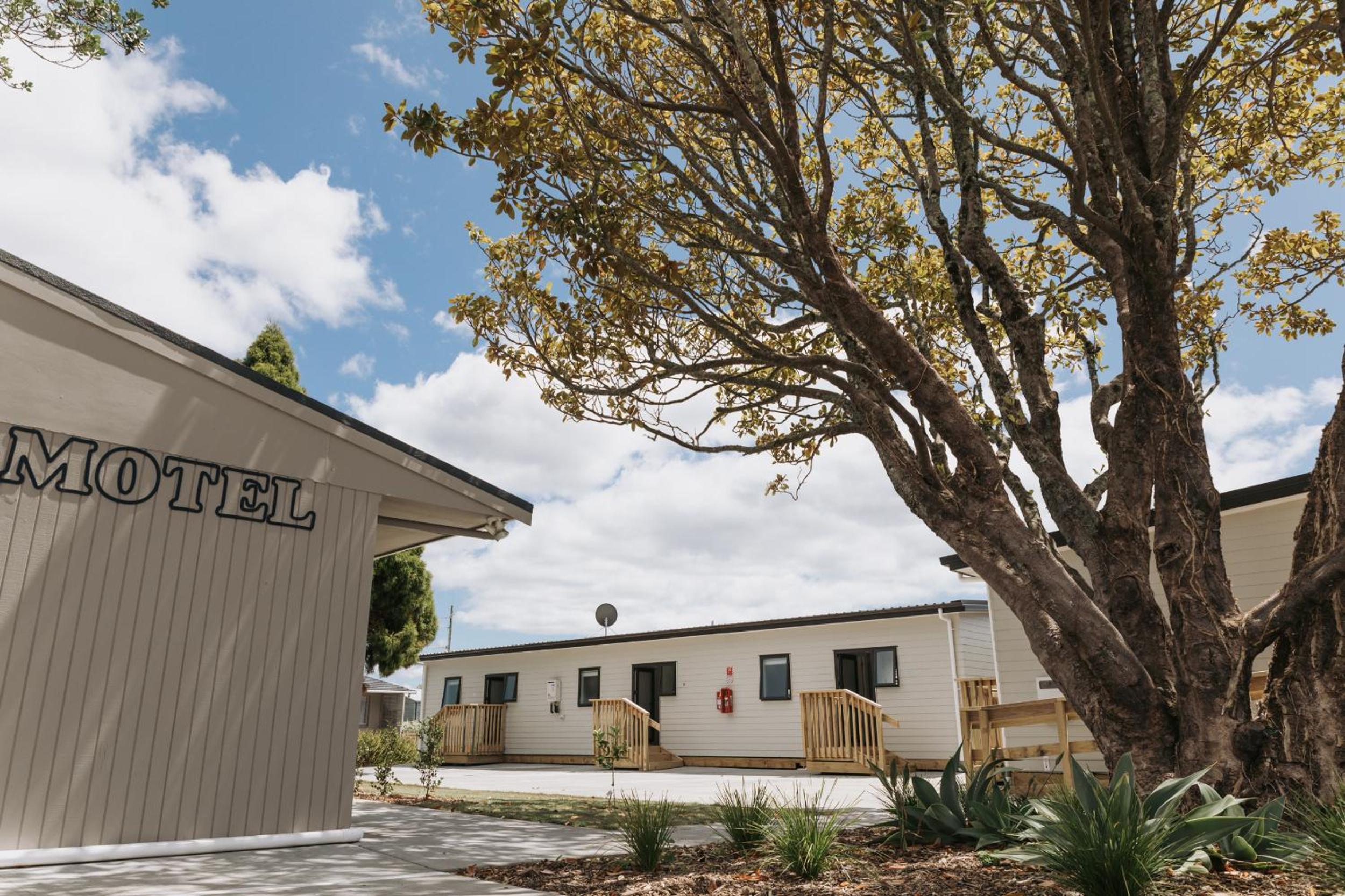 Peninsula Motel