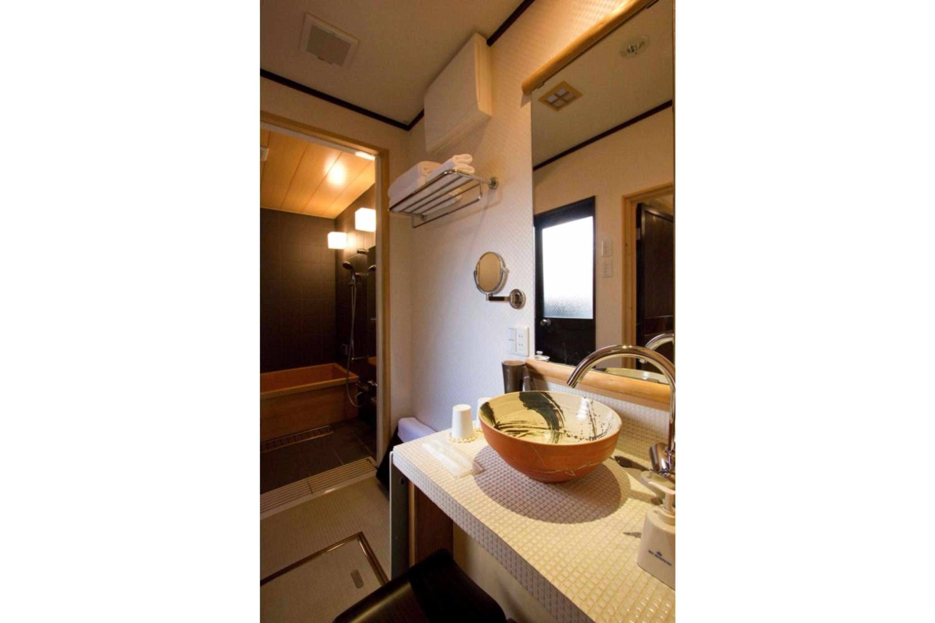 Akane an Machiya House - Image 4