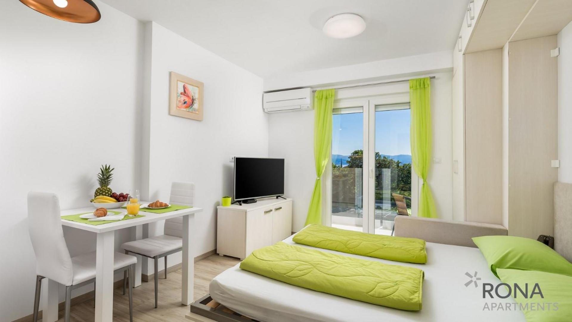 Rona Studio Apartment Tena view 5