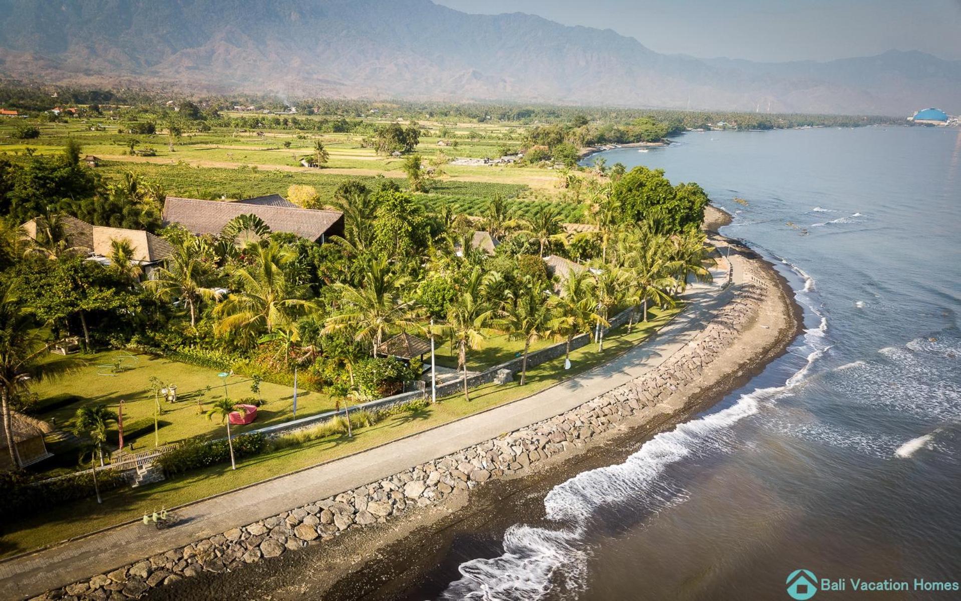 Villa Mahkai - Family and friends Estate! view 2