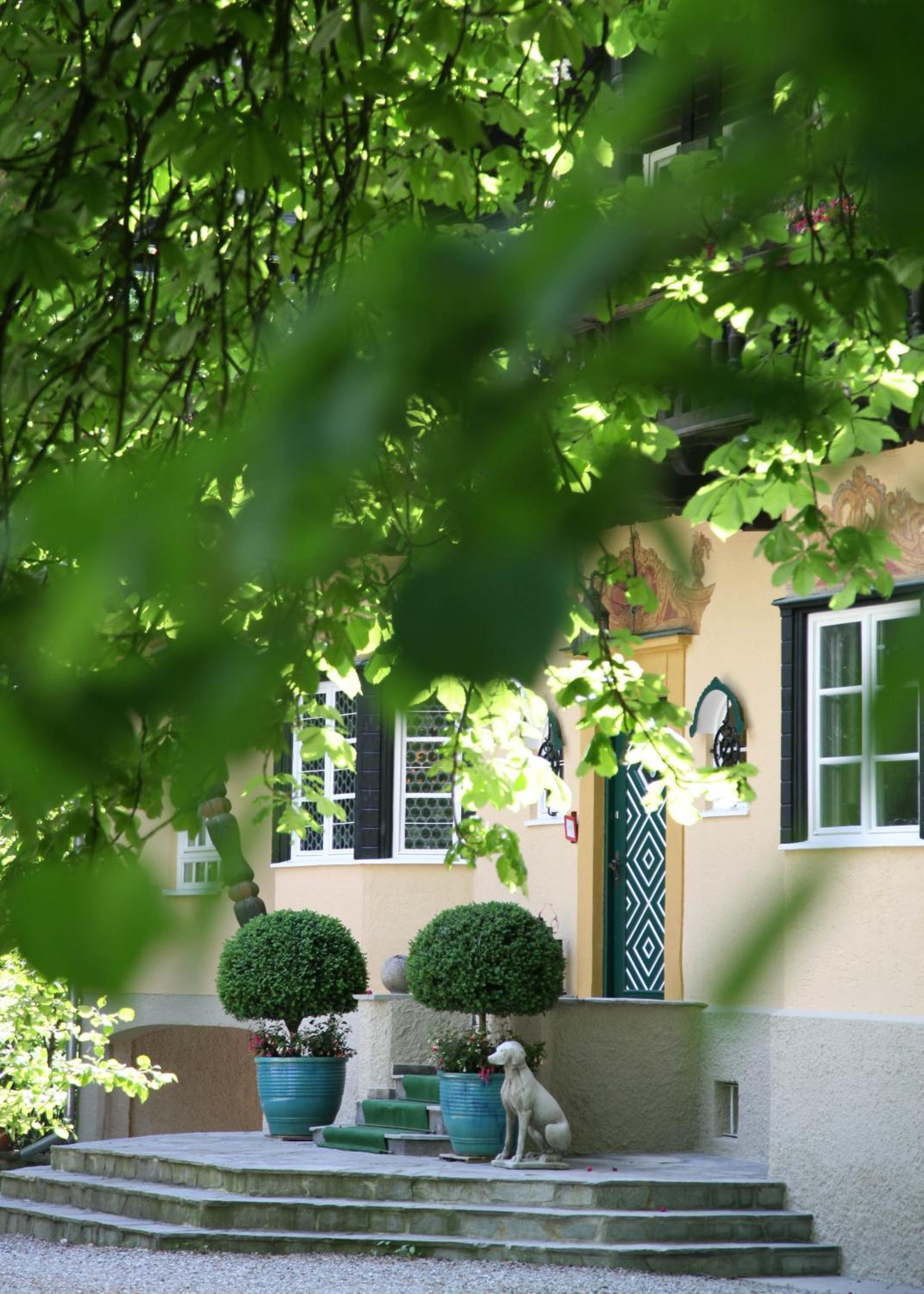 Villa Zollhaus Bed & Breakfast view 3