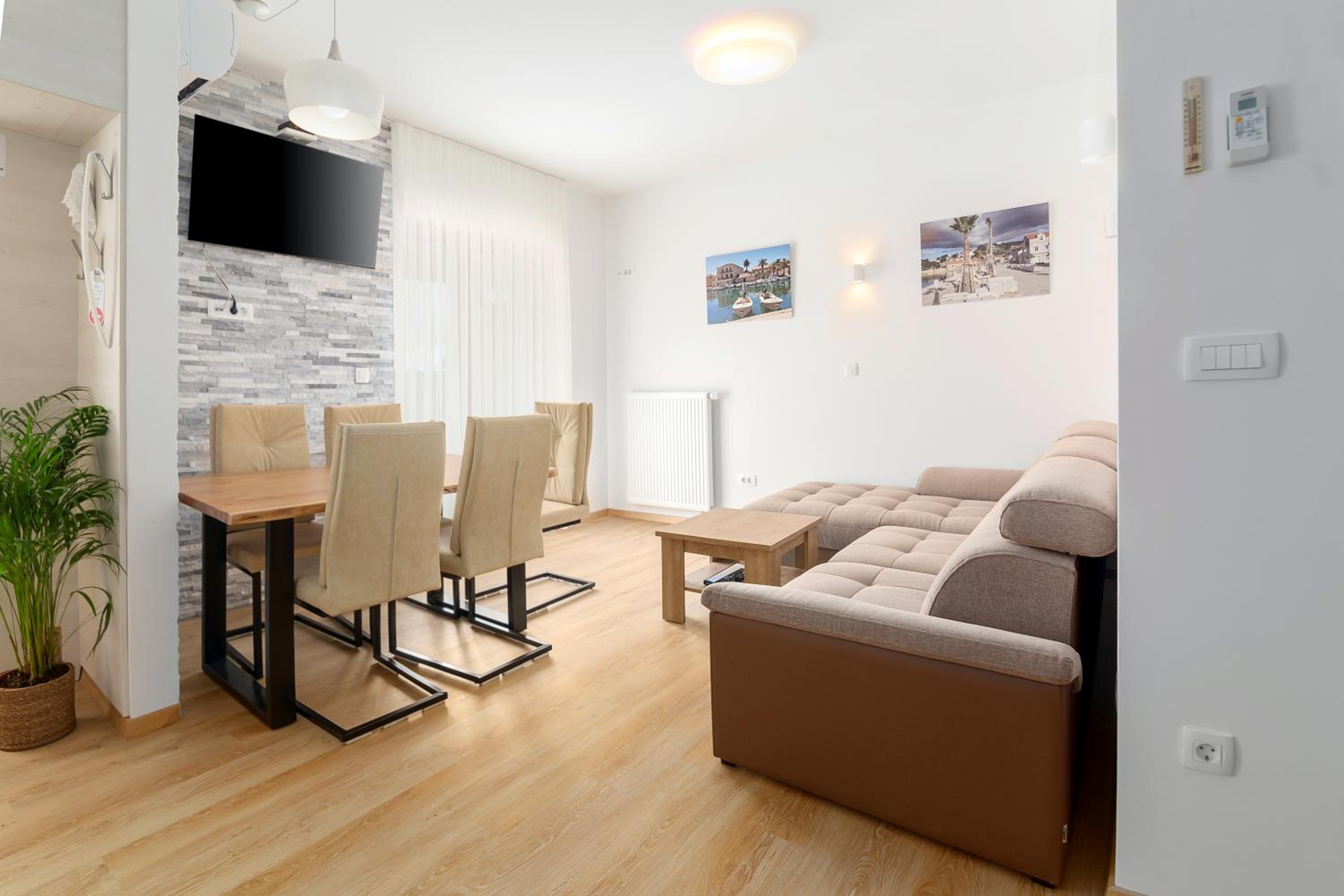 Vila Vita Apartments view 3