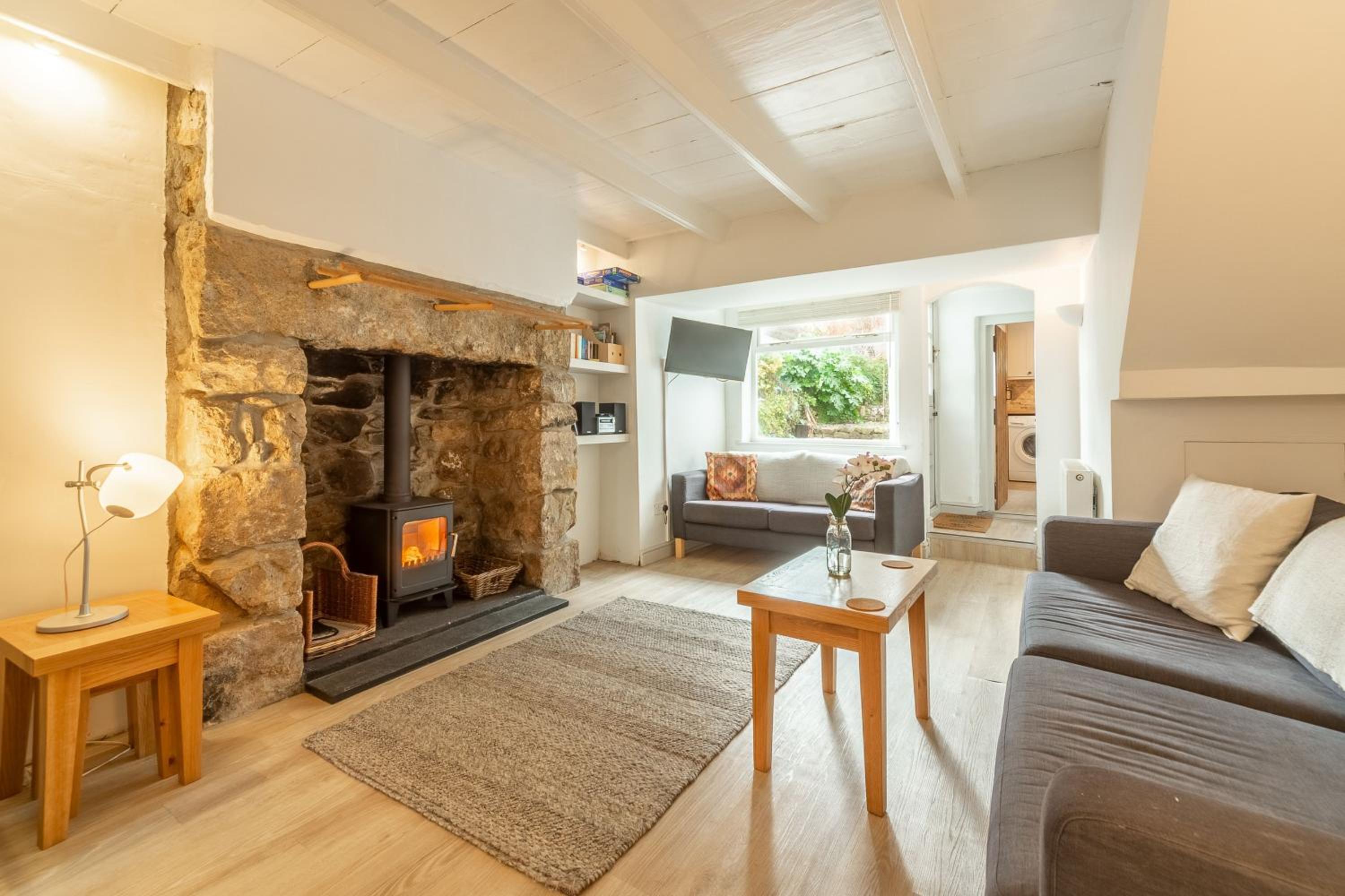 Porthgwidden Cottage view 3