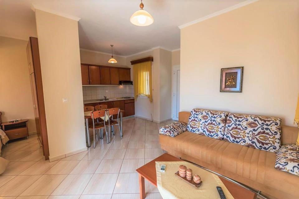 Anna Apartments