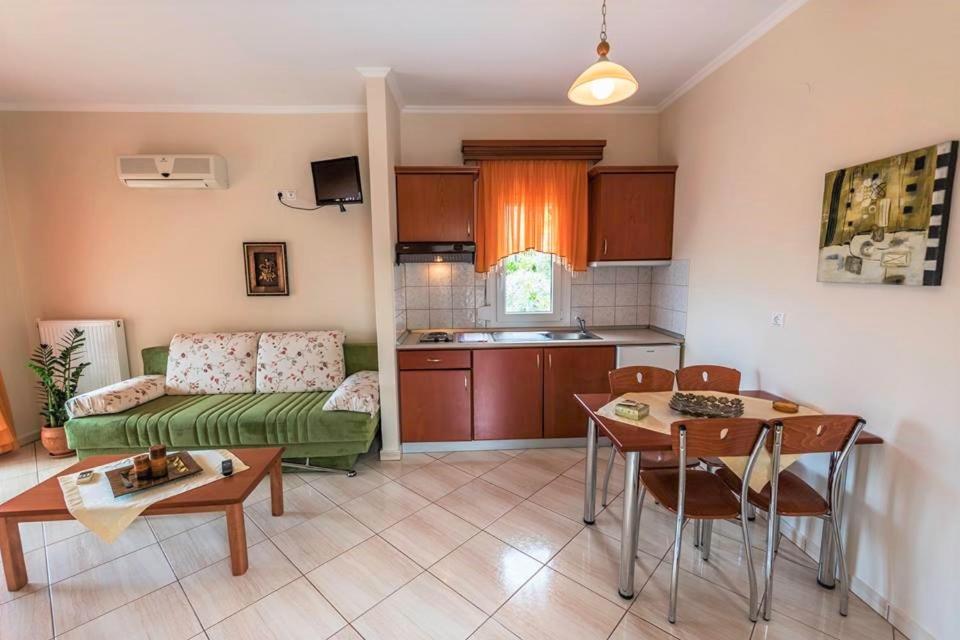 Anna Apartments