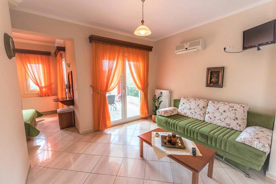 Anna Apartments