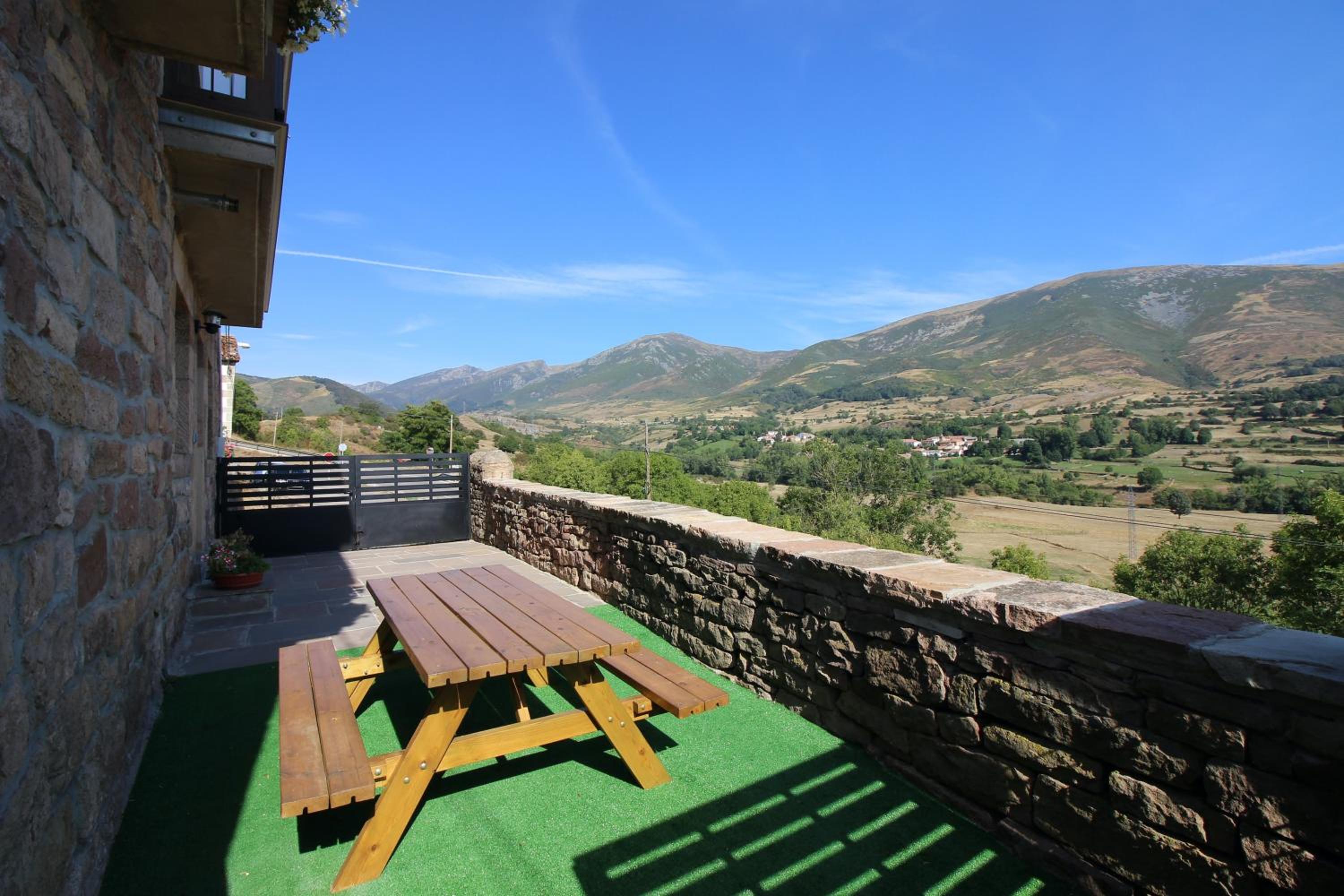 El Balcon De La Lomba