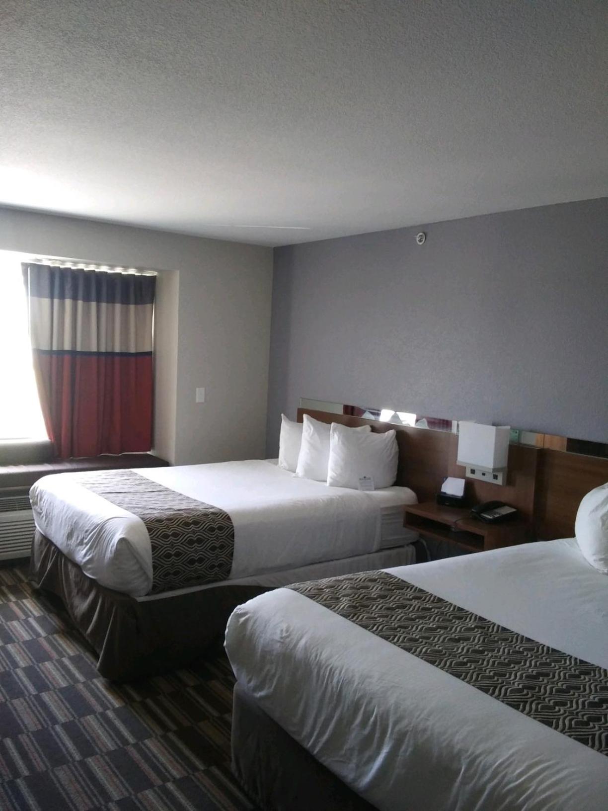 Sweetwater Vacations - Microtel Inn  Suites by Wyndham Sweetwater - Property Image 6