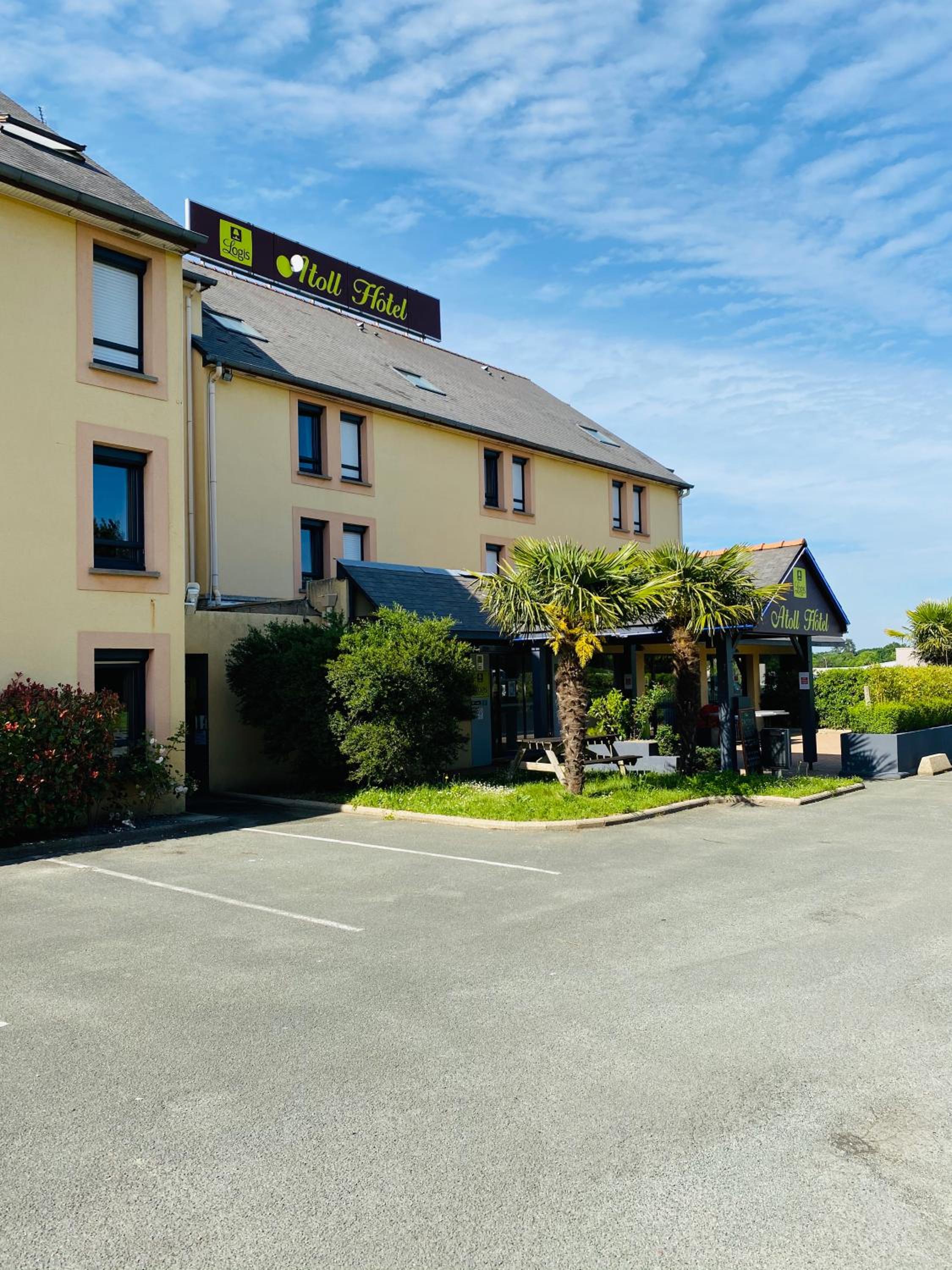 Atoll Hotel Logis Angers, Beaucouzé