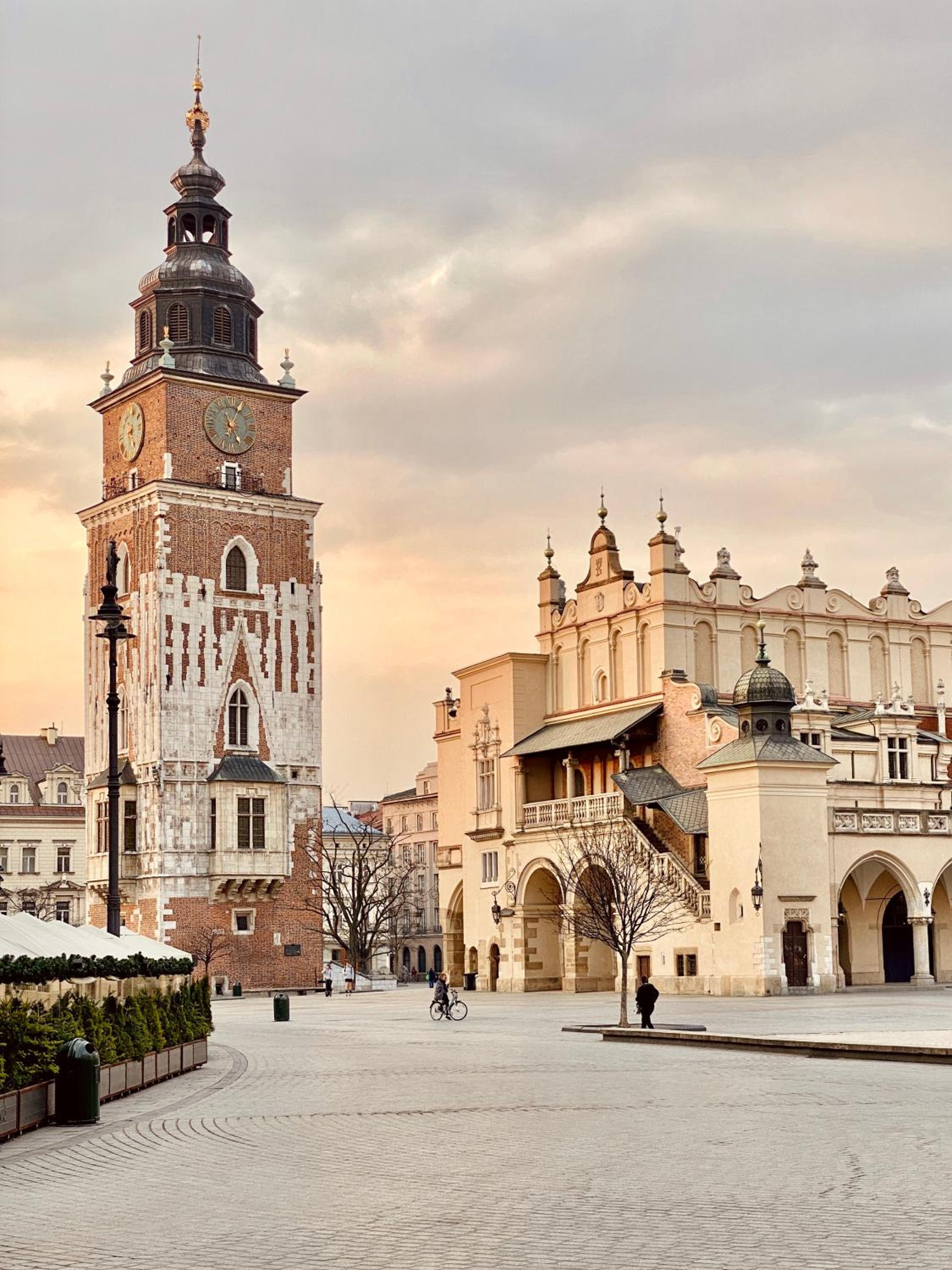 MINT Luxury Apartments at the Main Square