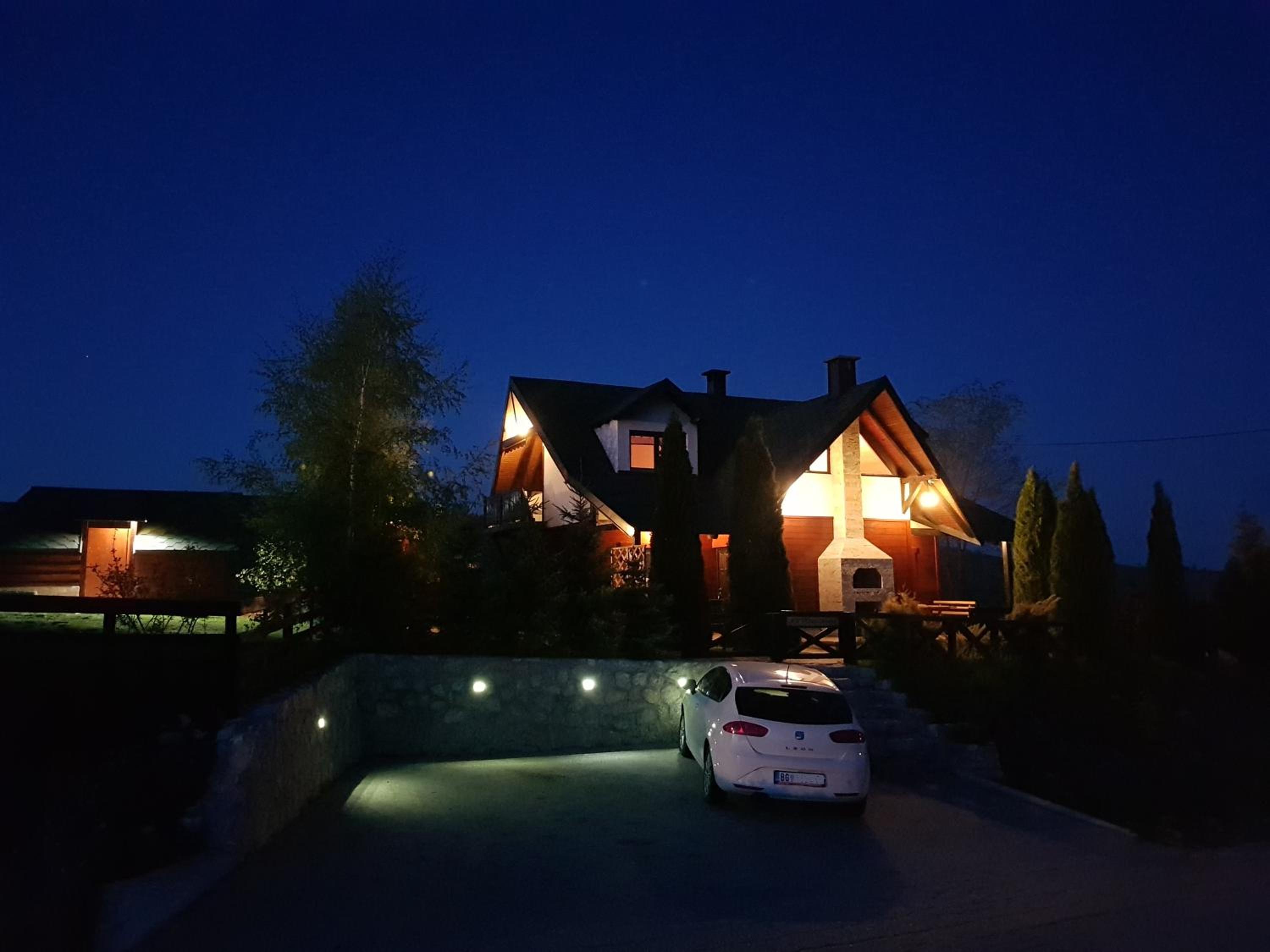 Photo 16