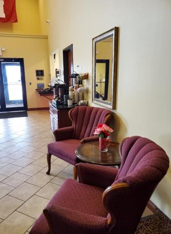 The Edgewood Hotel and Suites